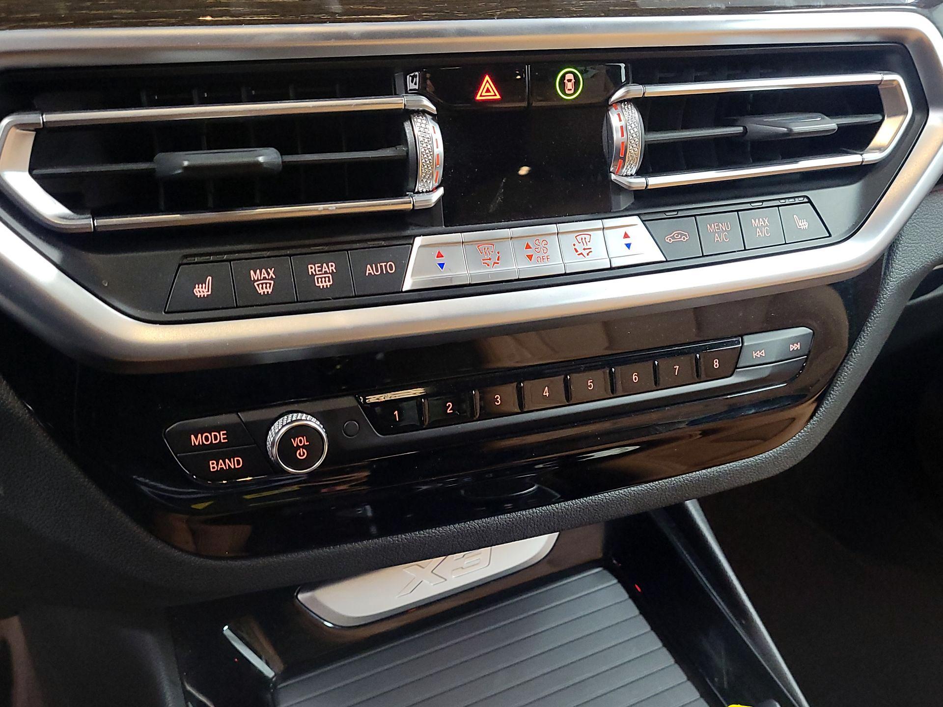 Thumbnail: 2022 BMW X3 - 14