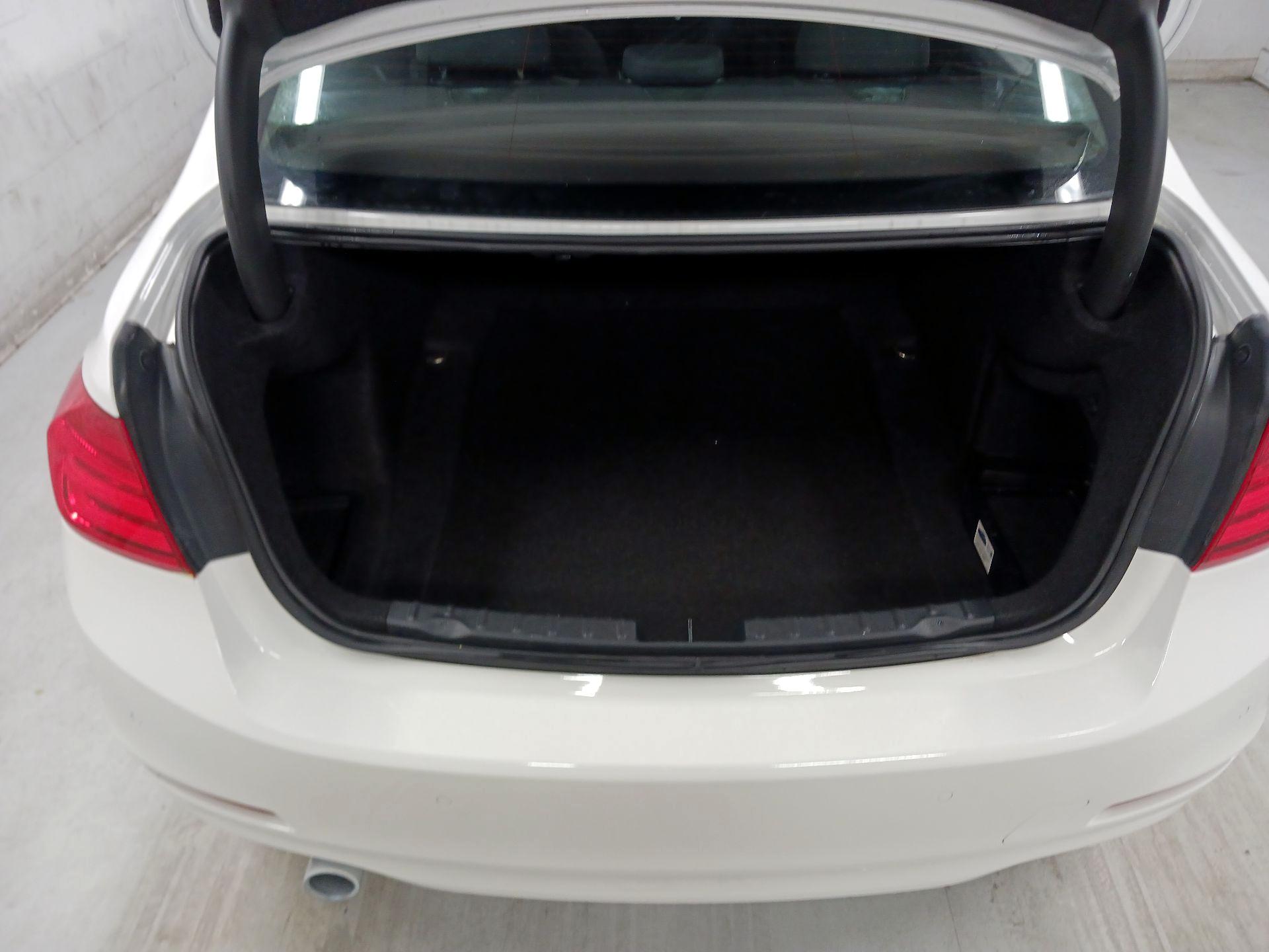 Thumbnail: 2015 BMW 3 Series - 17