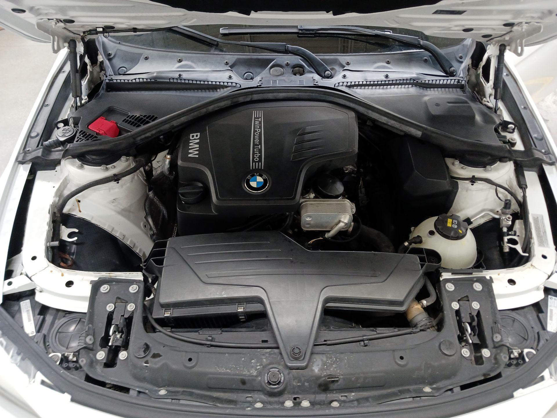 Thumbnail: 2015 BMW 3 Series - 18