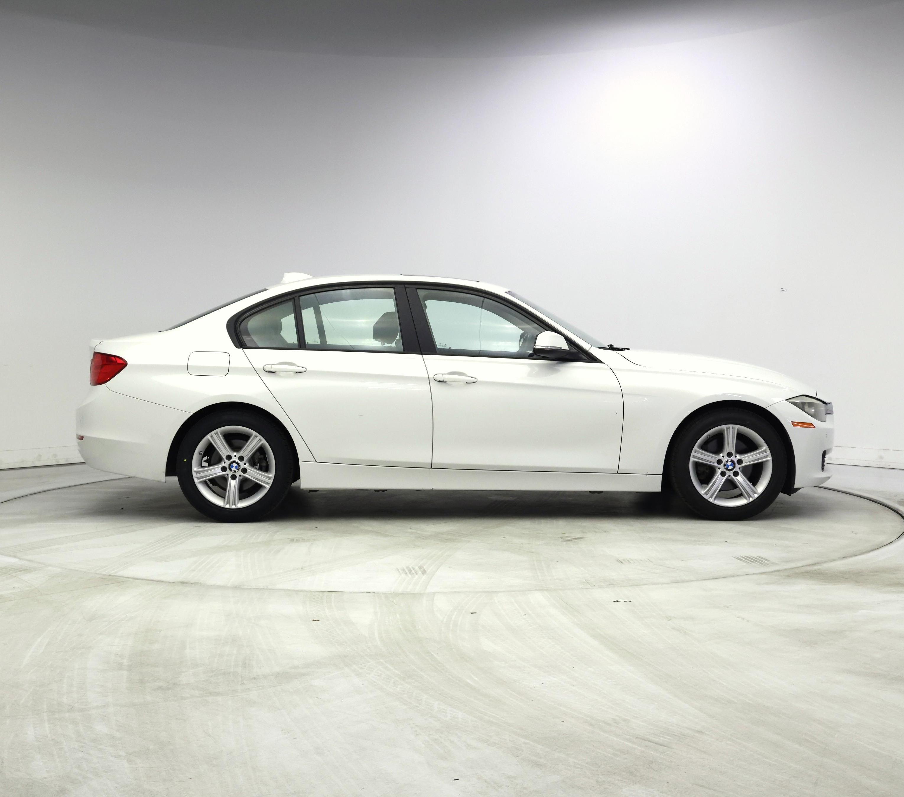 Thumbnail: 2015 BMW 3 Series - 7