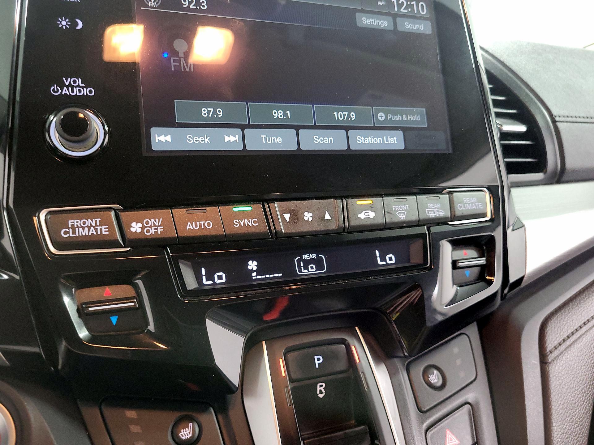 Thumbnail: 2019 Honda Odyssey - 14