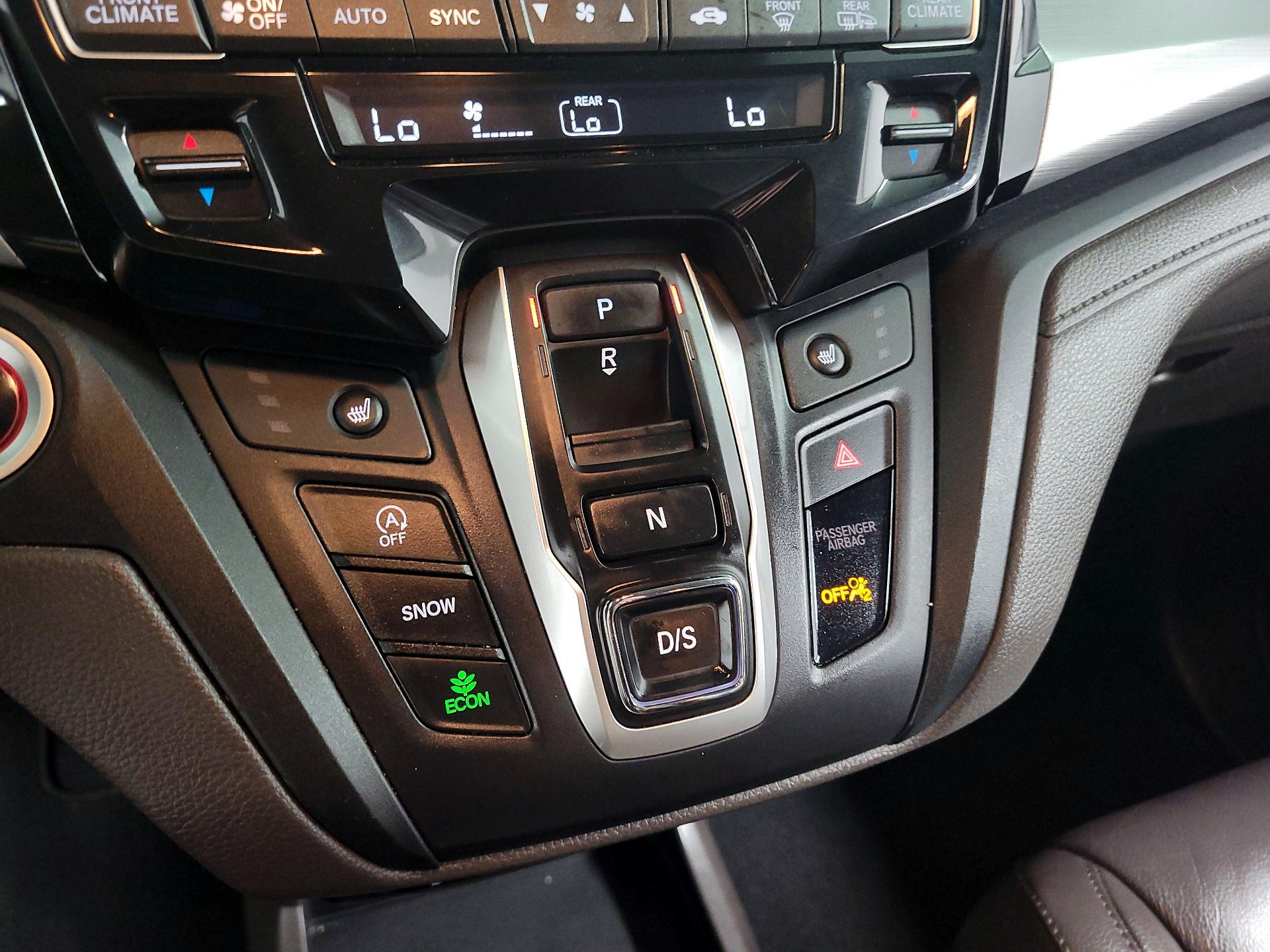 Thumbnail: 2019 Honda Odyssey - 15