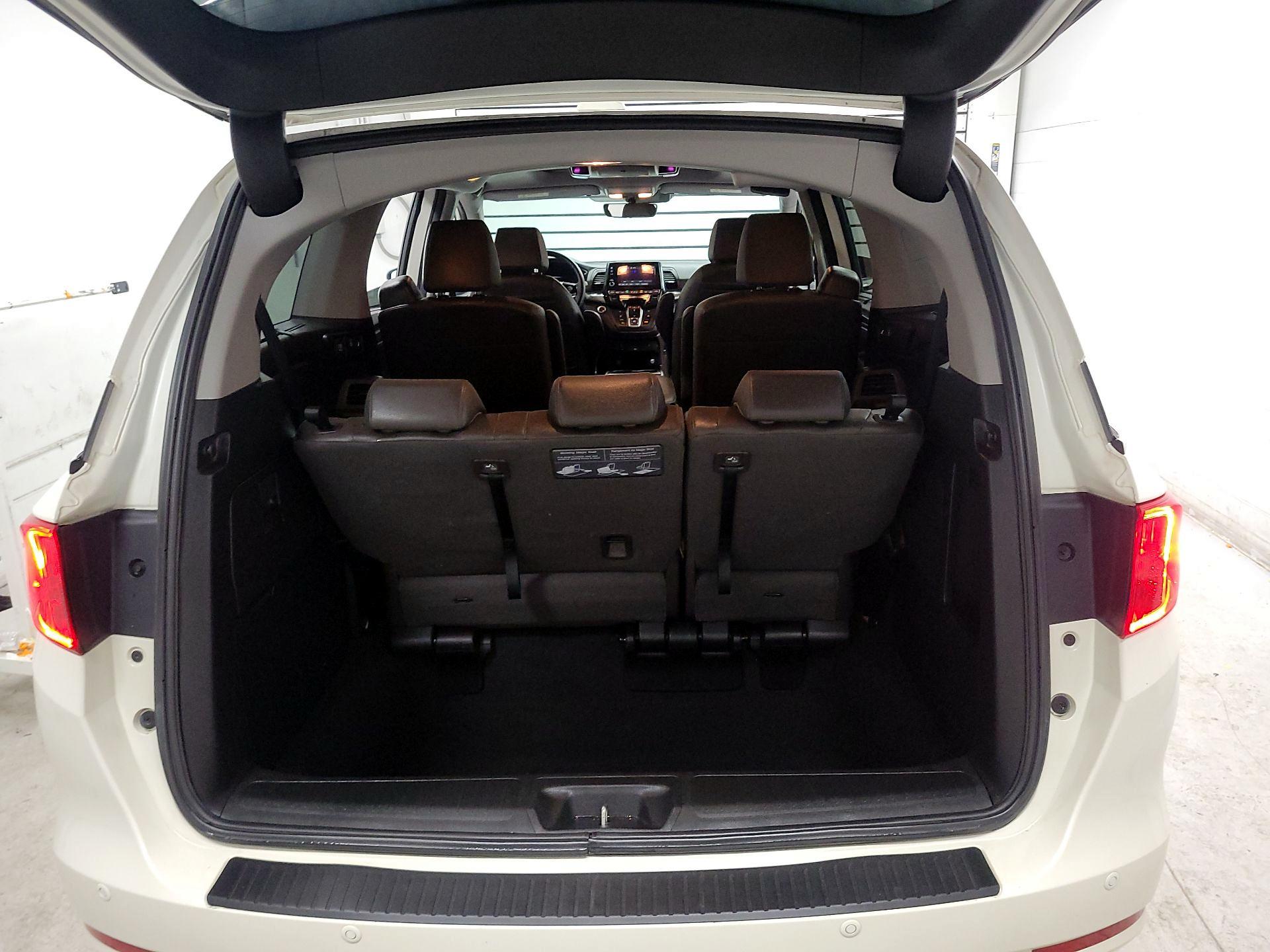 Thumbnail: 2019 Honda Odyssey - 17