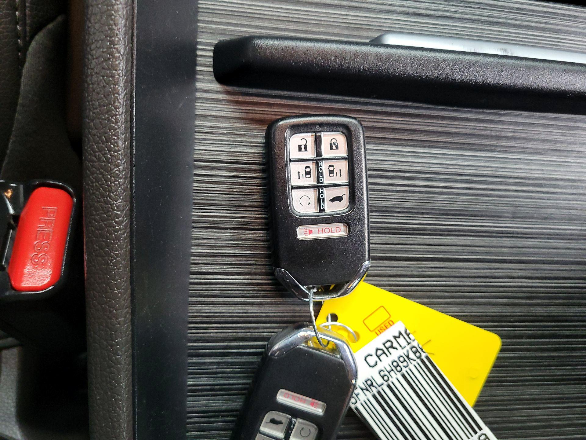 Thumbnail: 2019 Honda Odyssey - 19