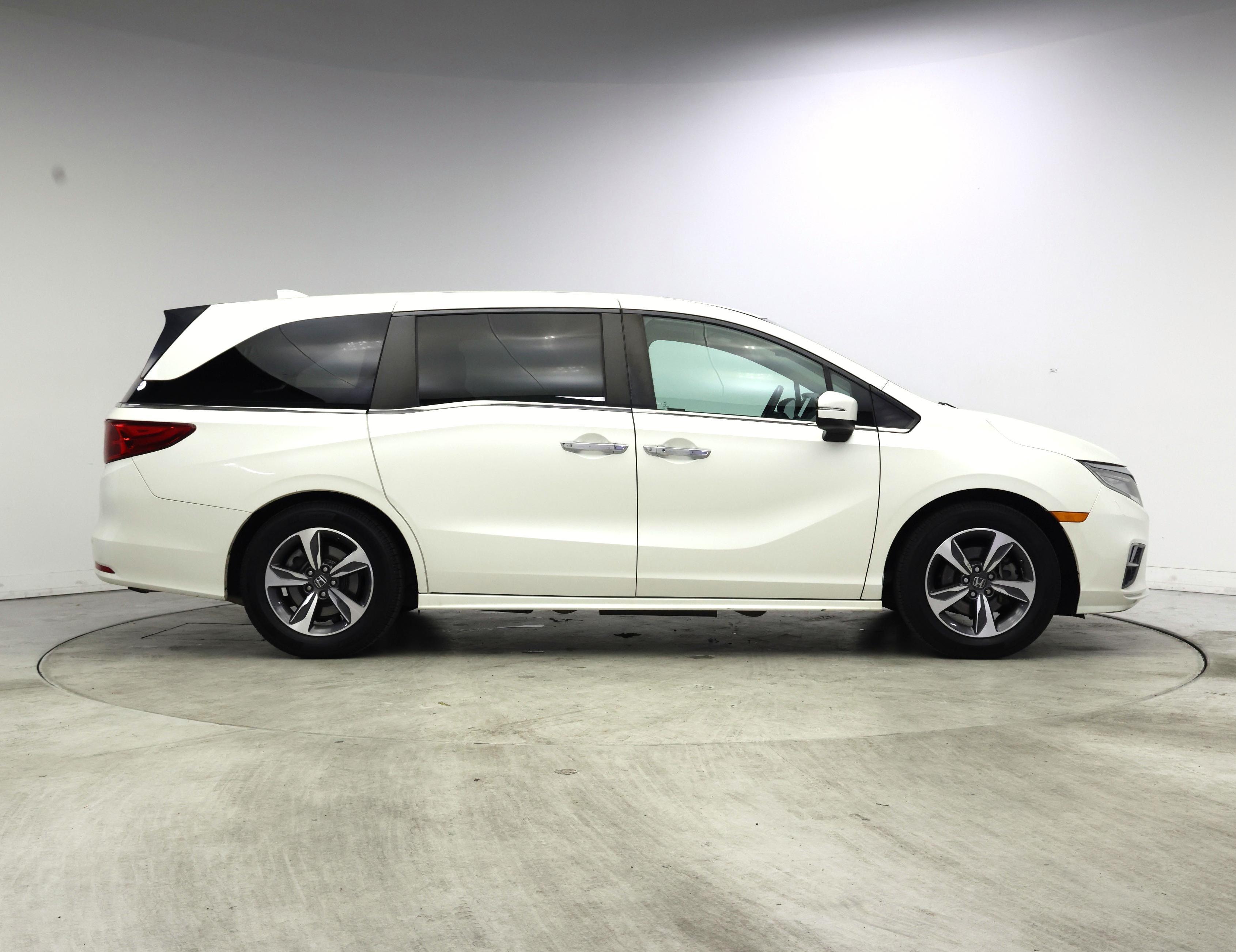 Thumbnail: 2019 Honda Odyssey - 7