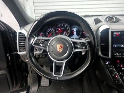 Steering Wheel & Instrument Cluster (On)