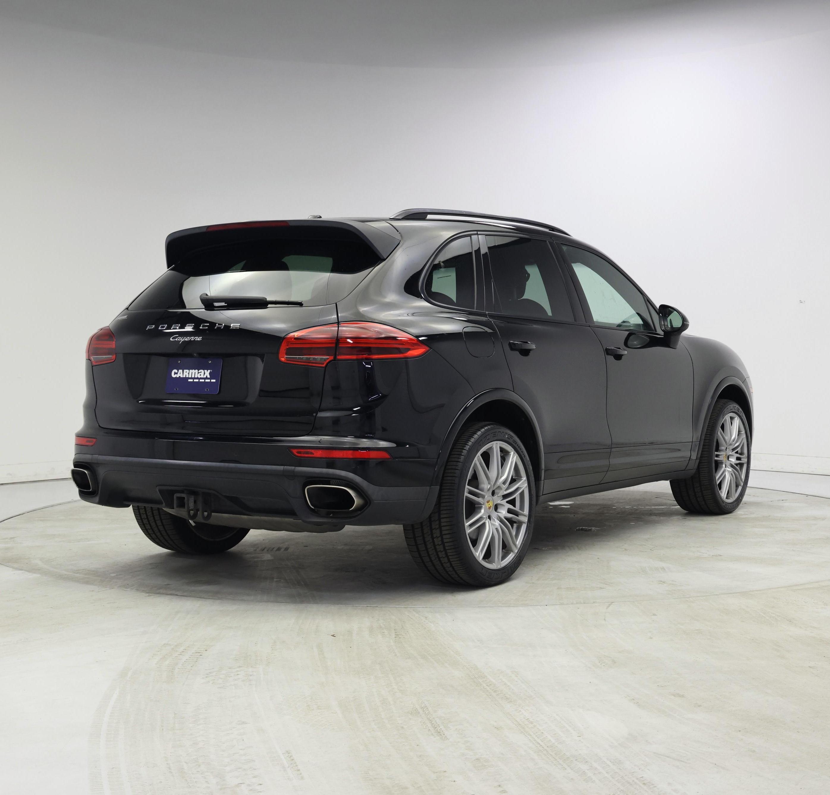 Thumbnail: 2017 Porsche Cayenne - 8