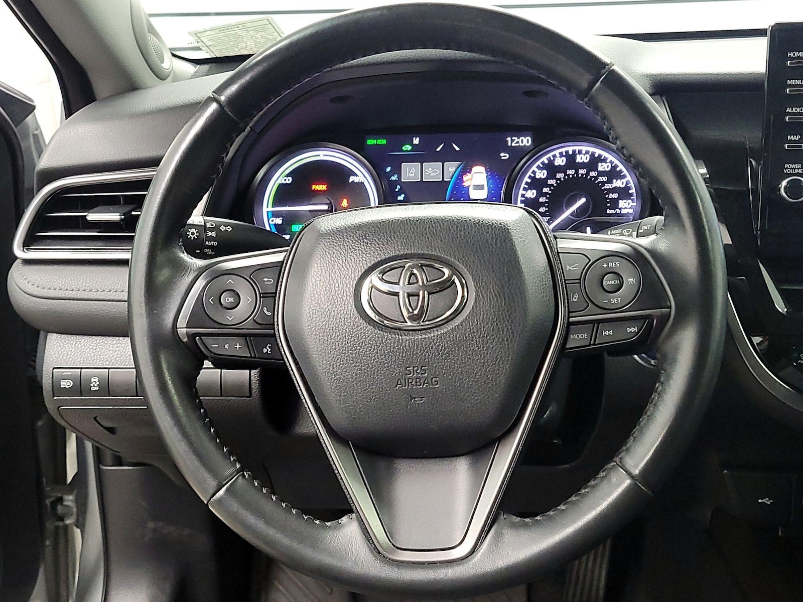 2022 Toyota Camry XSE - Photo 10