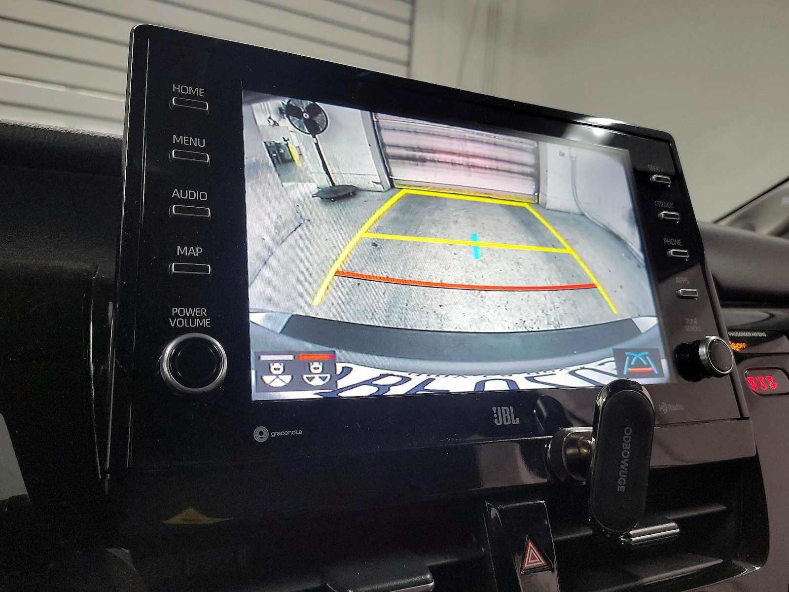 2022 Toyota Camry XSE - Photo 16