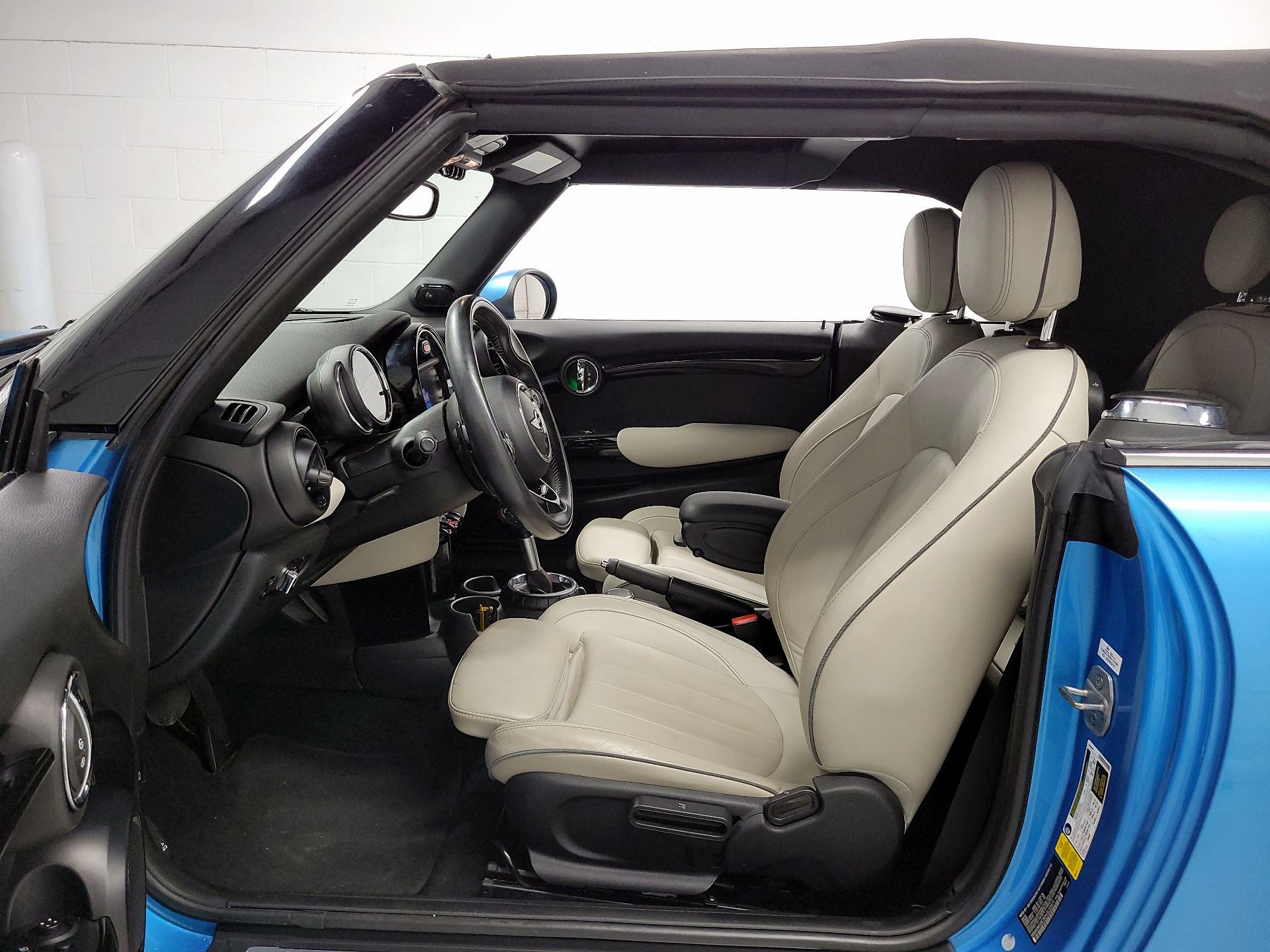 Thumbnail: 2017 MINI Cooper - 11