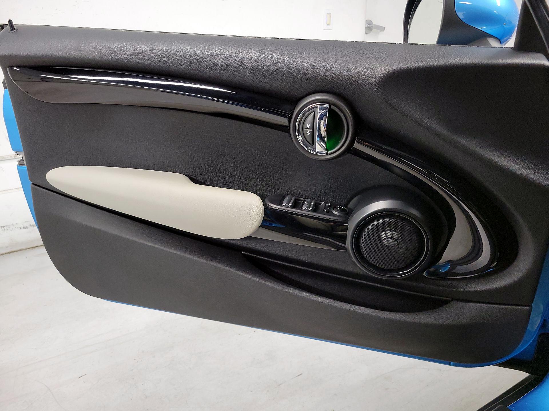 Thumbnail: 2017 MINI Cooper - 12