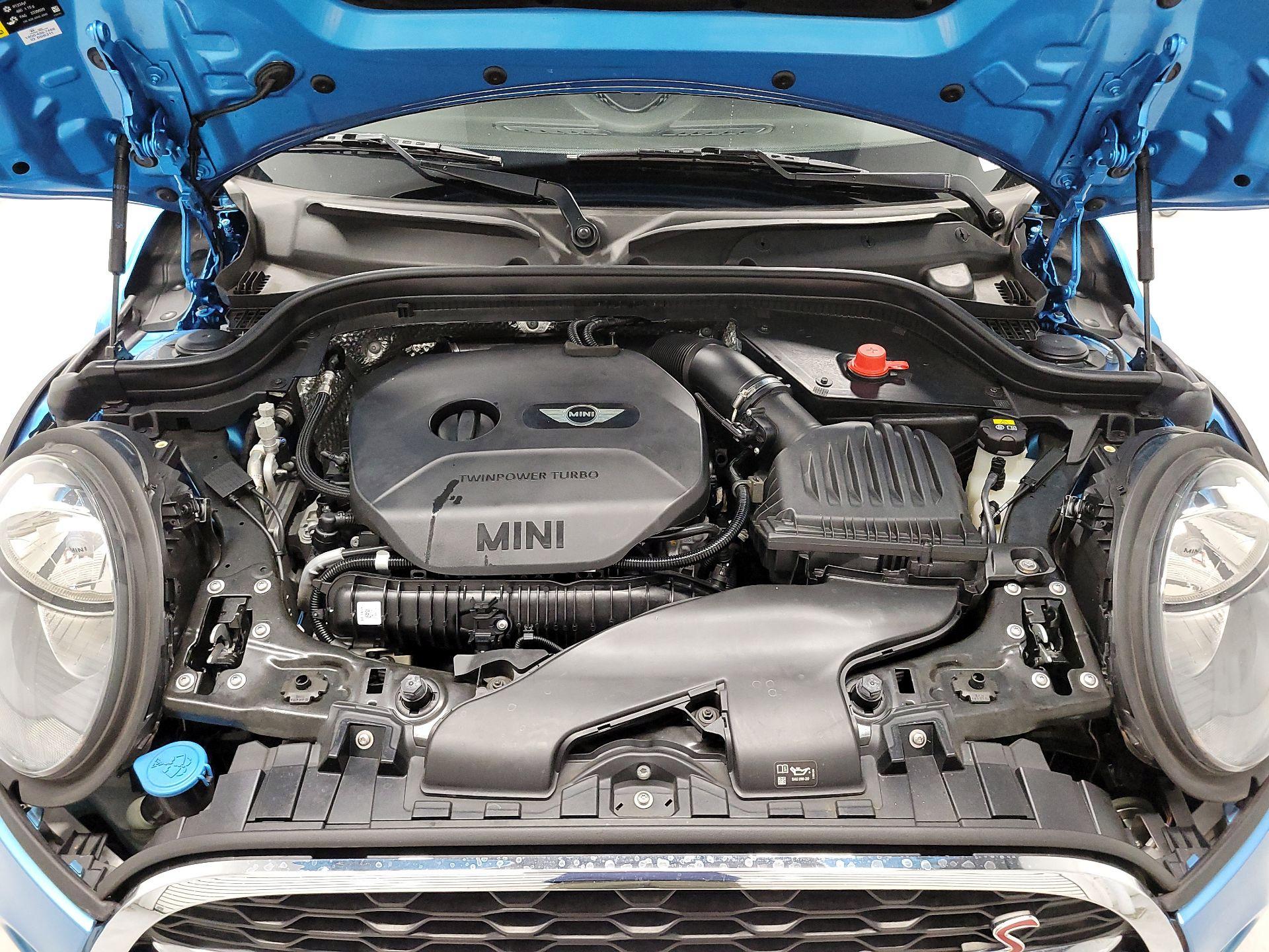 Thumbnail: 2017 MINI Cooper - 18