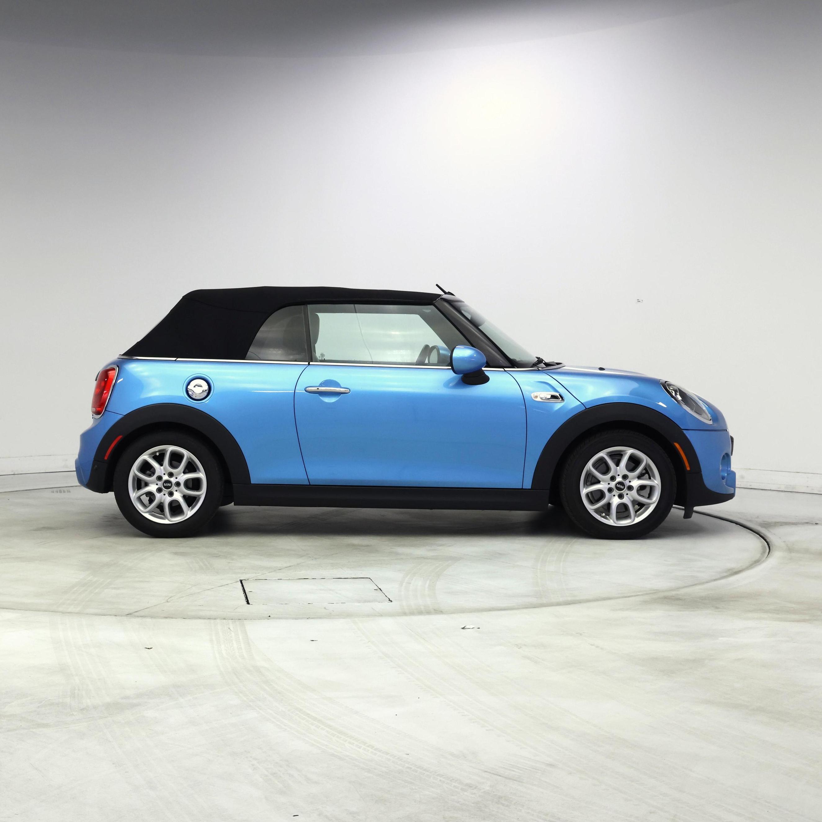 Thumbnail: 2017 MINI Cooper - 7