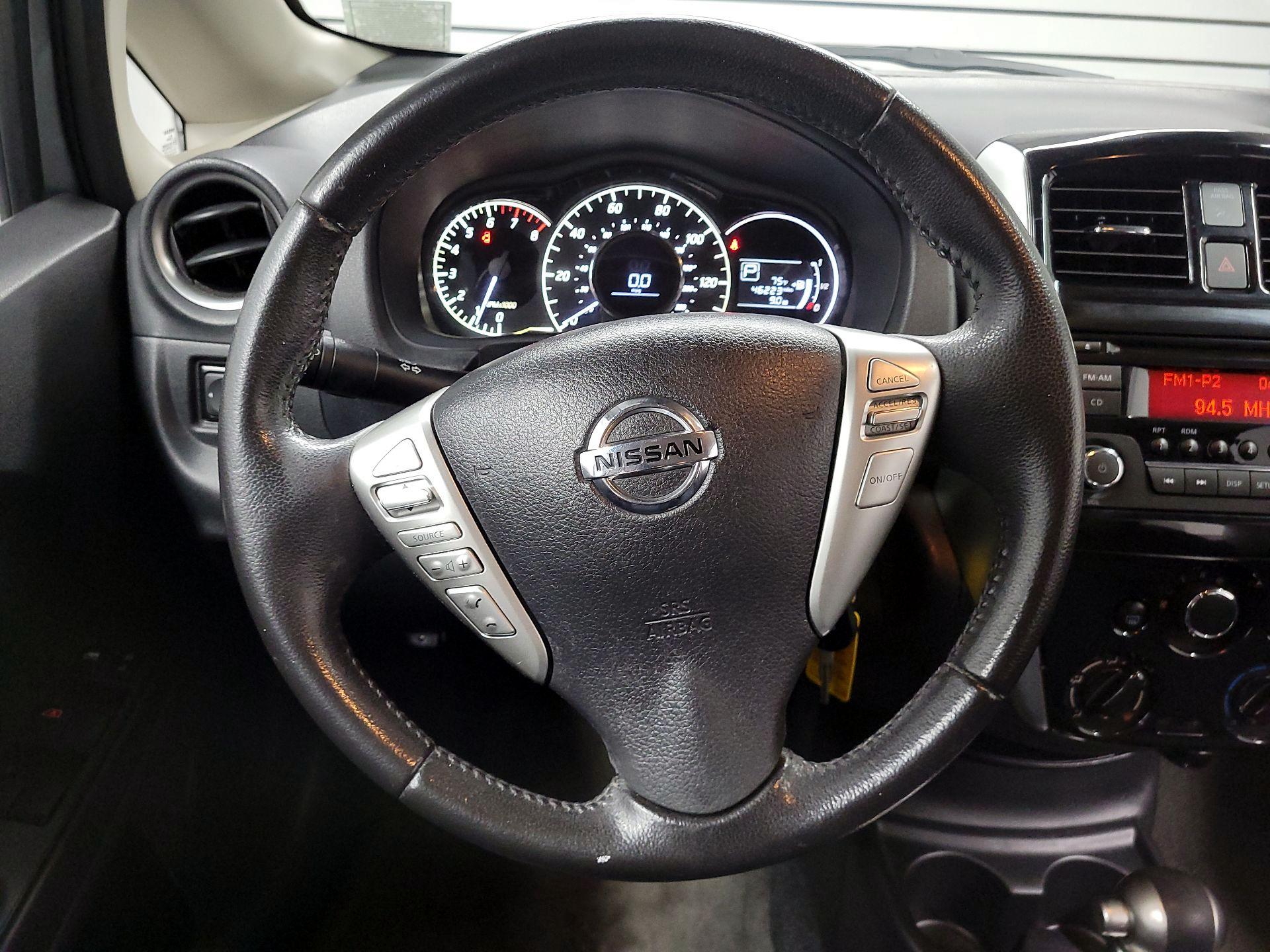 Thumbnail: 2015 Nissan Versa Note - 10