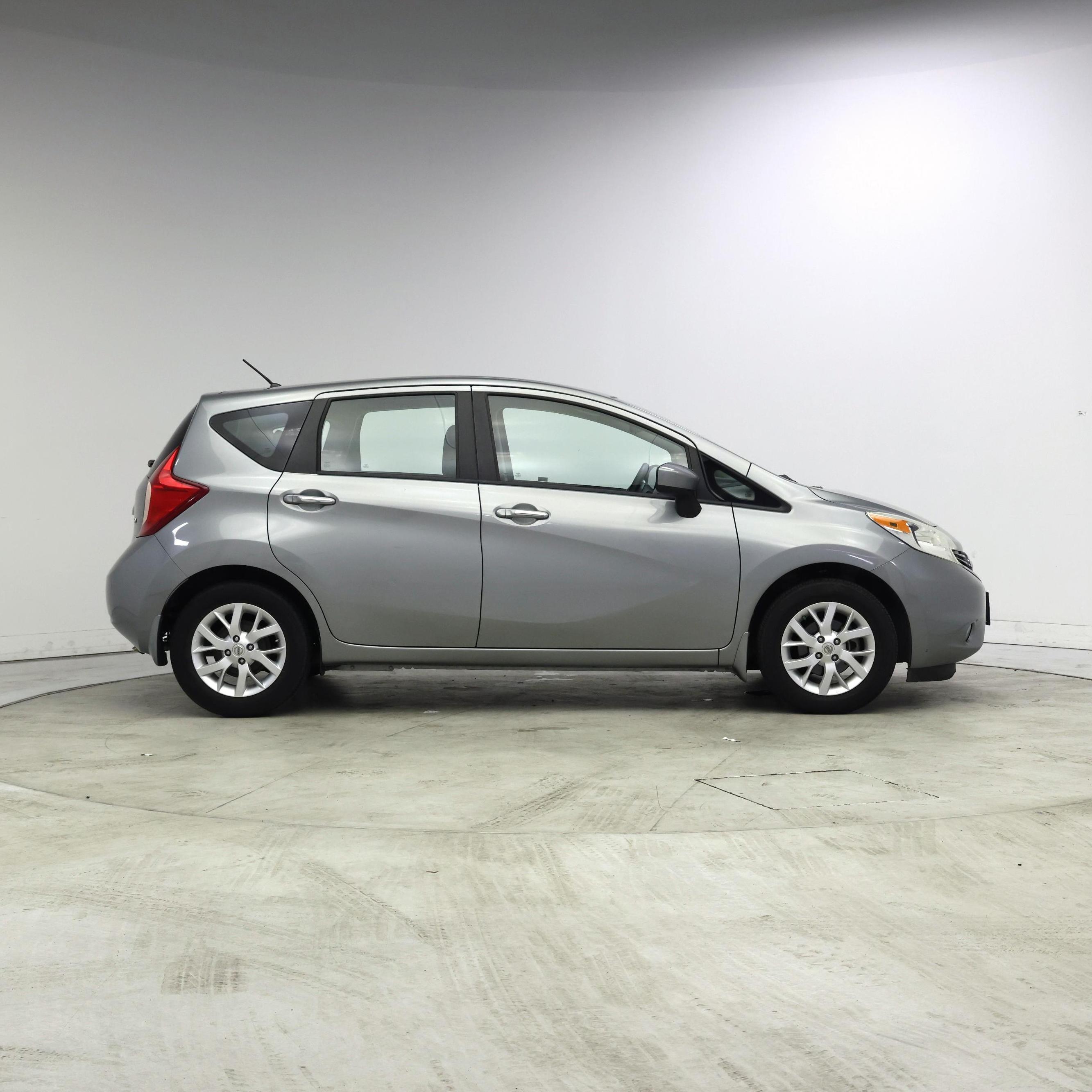Thumbnail: 2015 Nissan Versa Note - 7