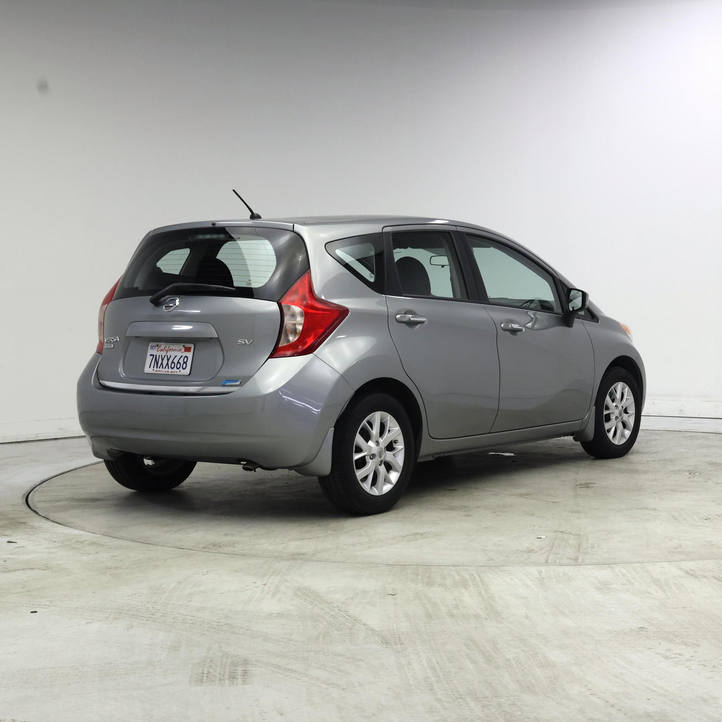 Thumbnail: 2015 Nissan Versa Note - 8