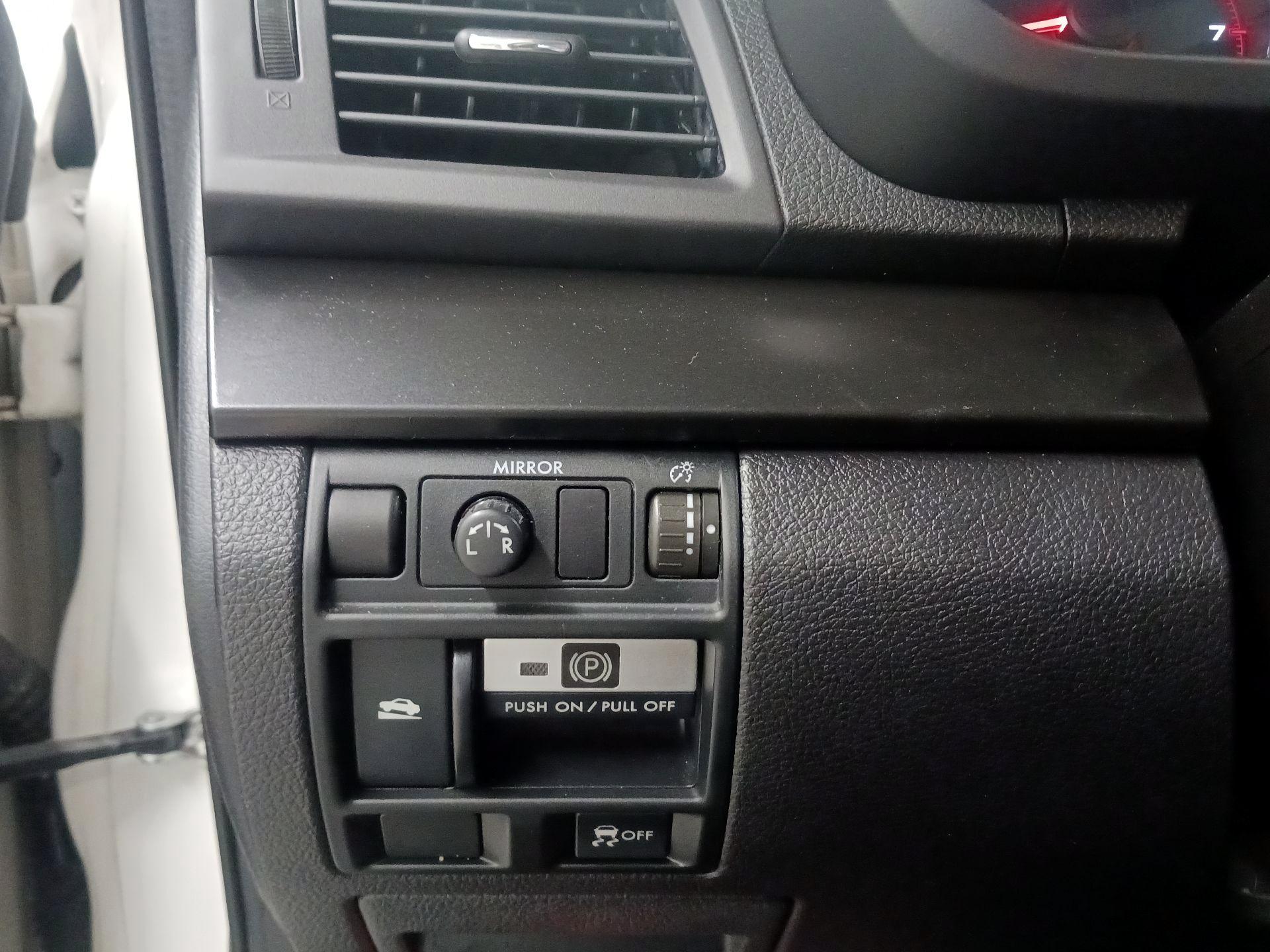 Thumbnail: 2014 Subaru Outback - 11
