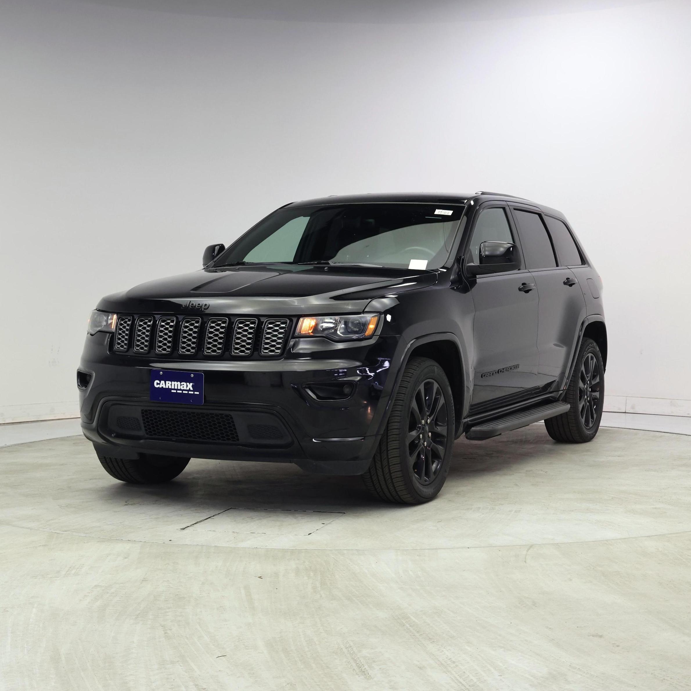 Thumbnail: 2018 Jeep Grand Cherokee - 4