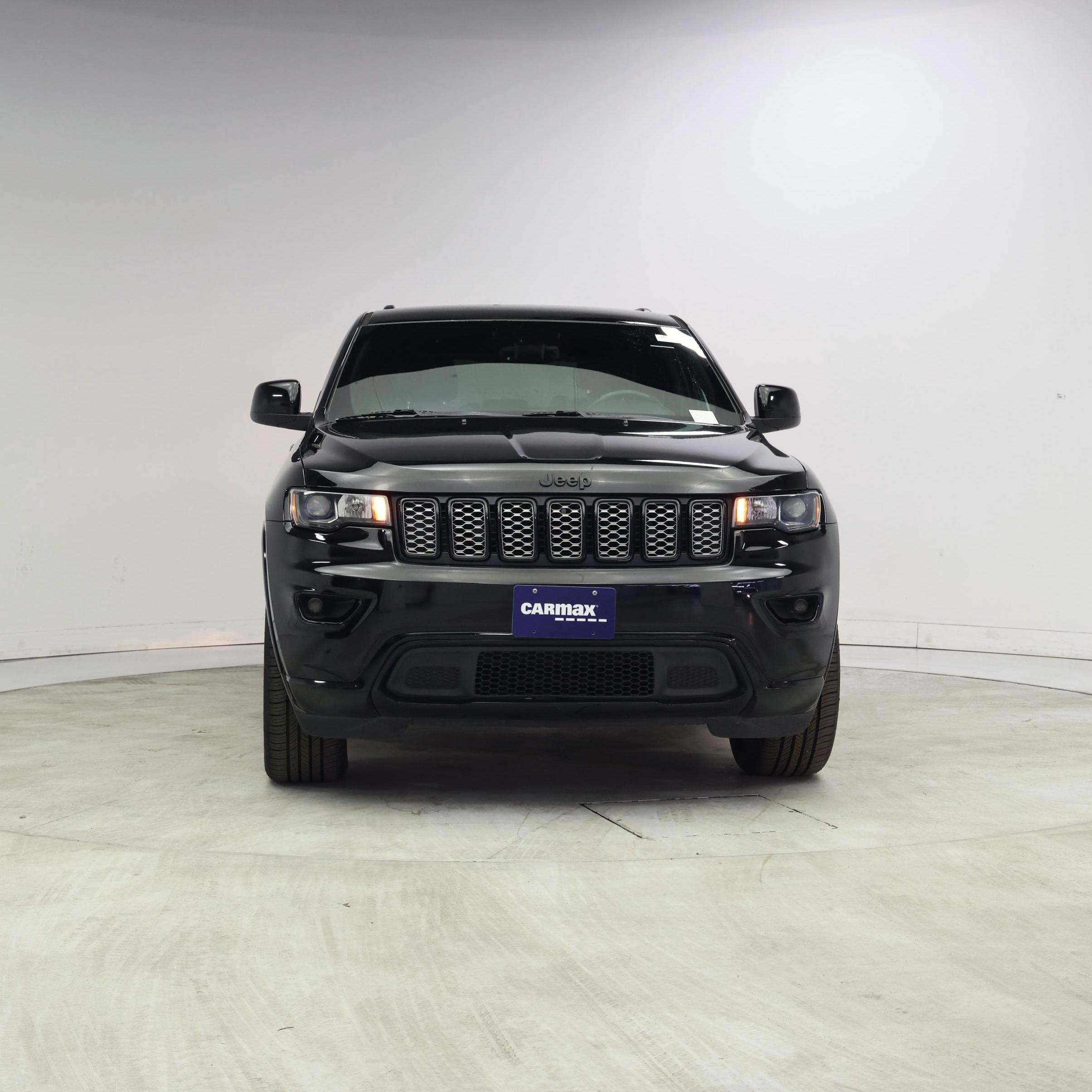 Thumbnail: 2018 Jeep Grand Cherokee - 5