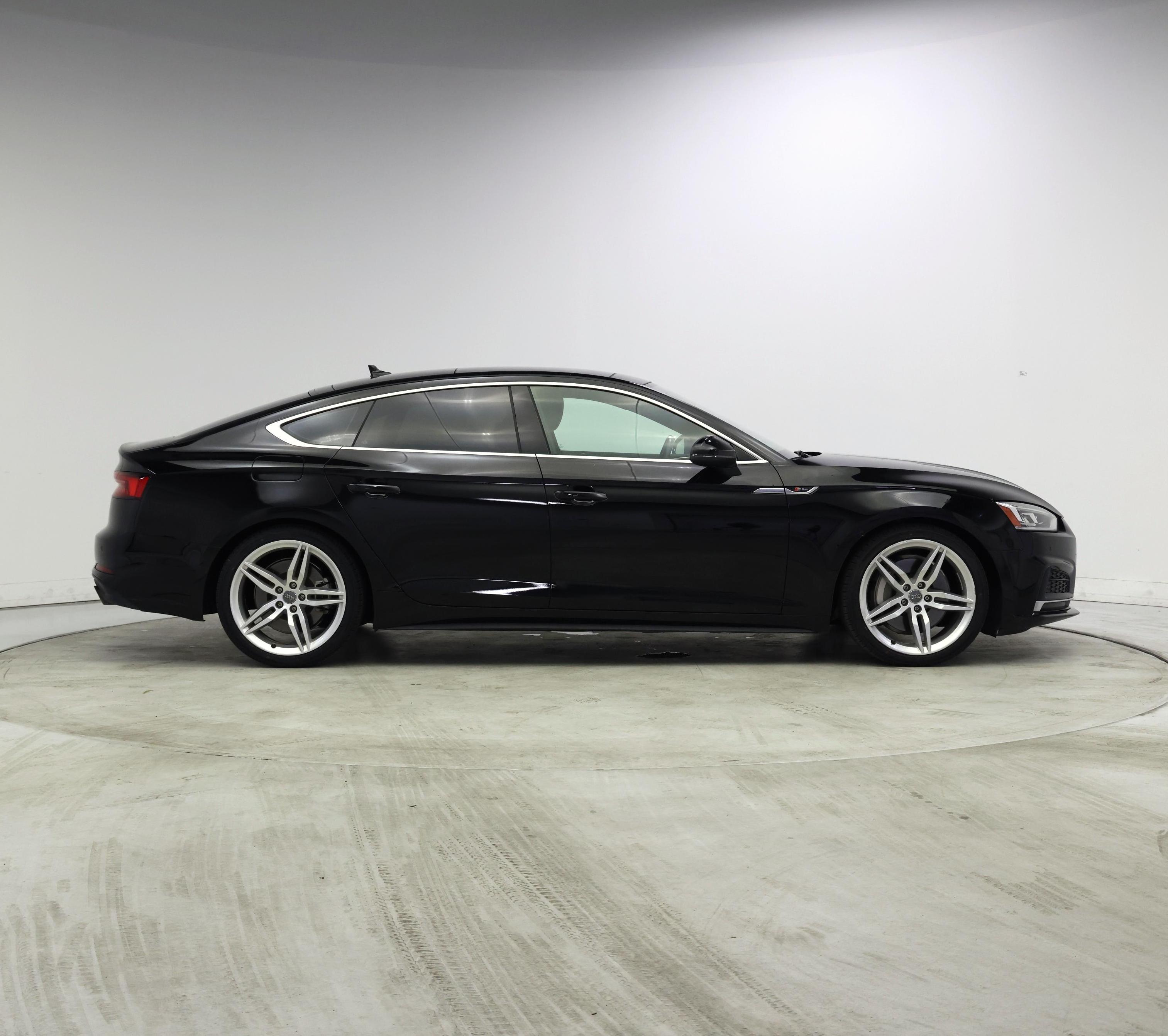 Thumbnail: 2019 Audi A5 - 7