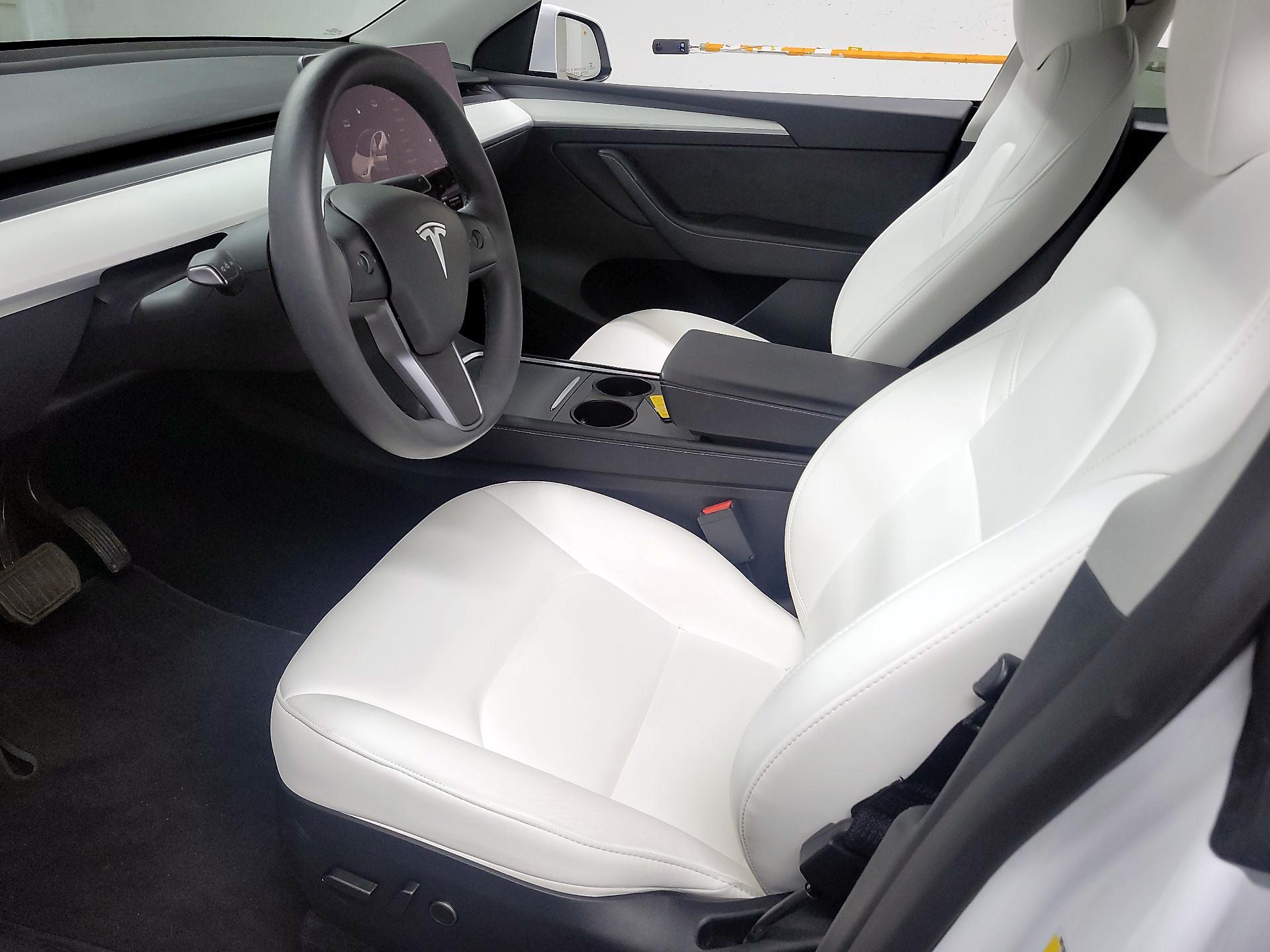 Thumbnail: 2024 Tesla Model Y - 11