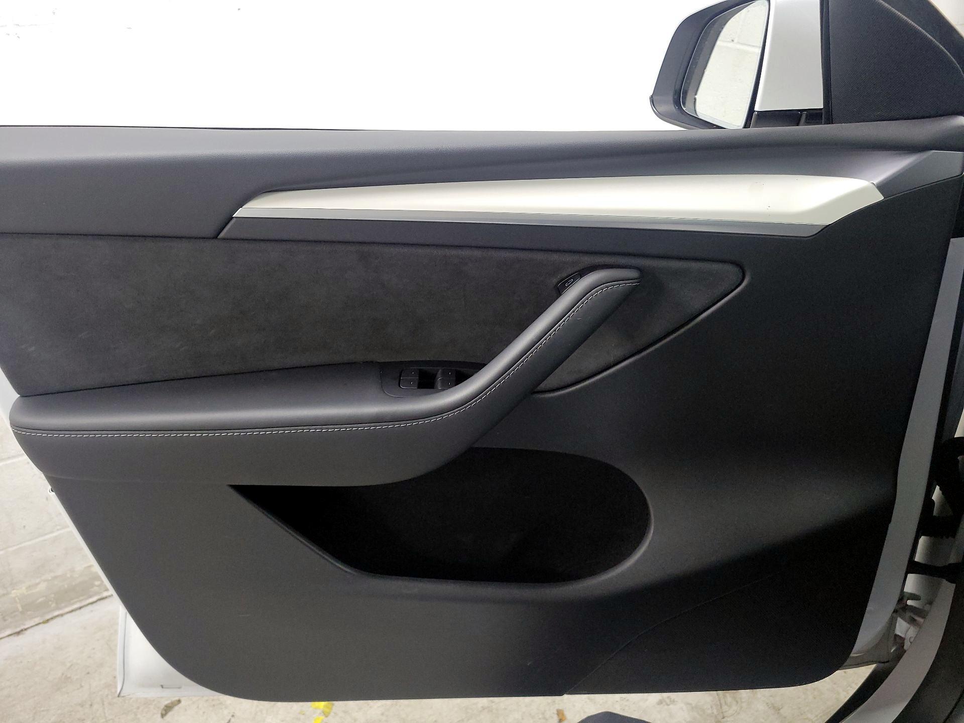 Thumbnail: 2024 Tesla Model Y - 12