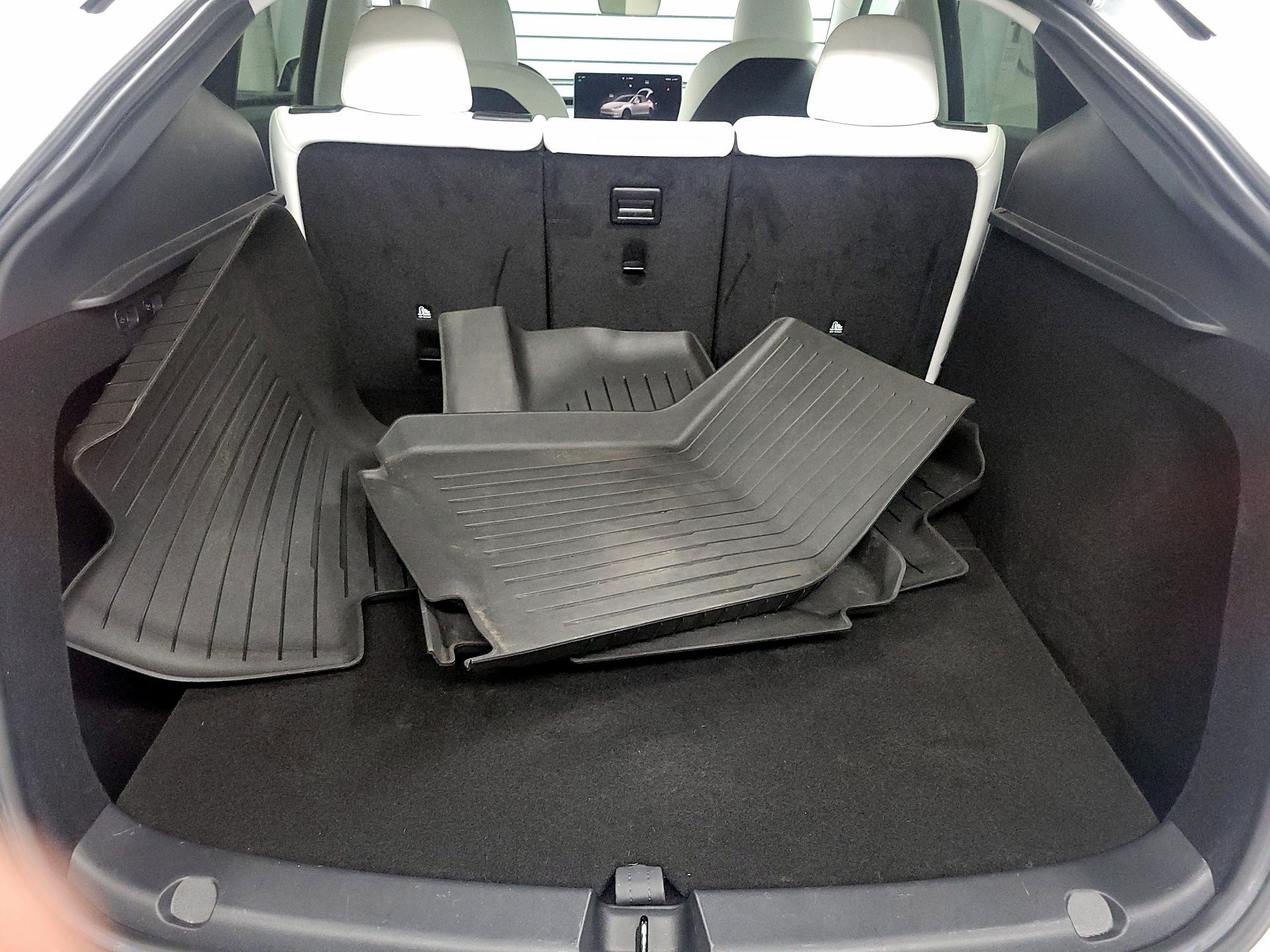 Thumbnail: 2024 Tesla Model Y - 16