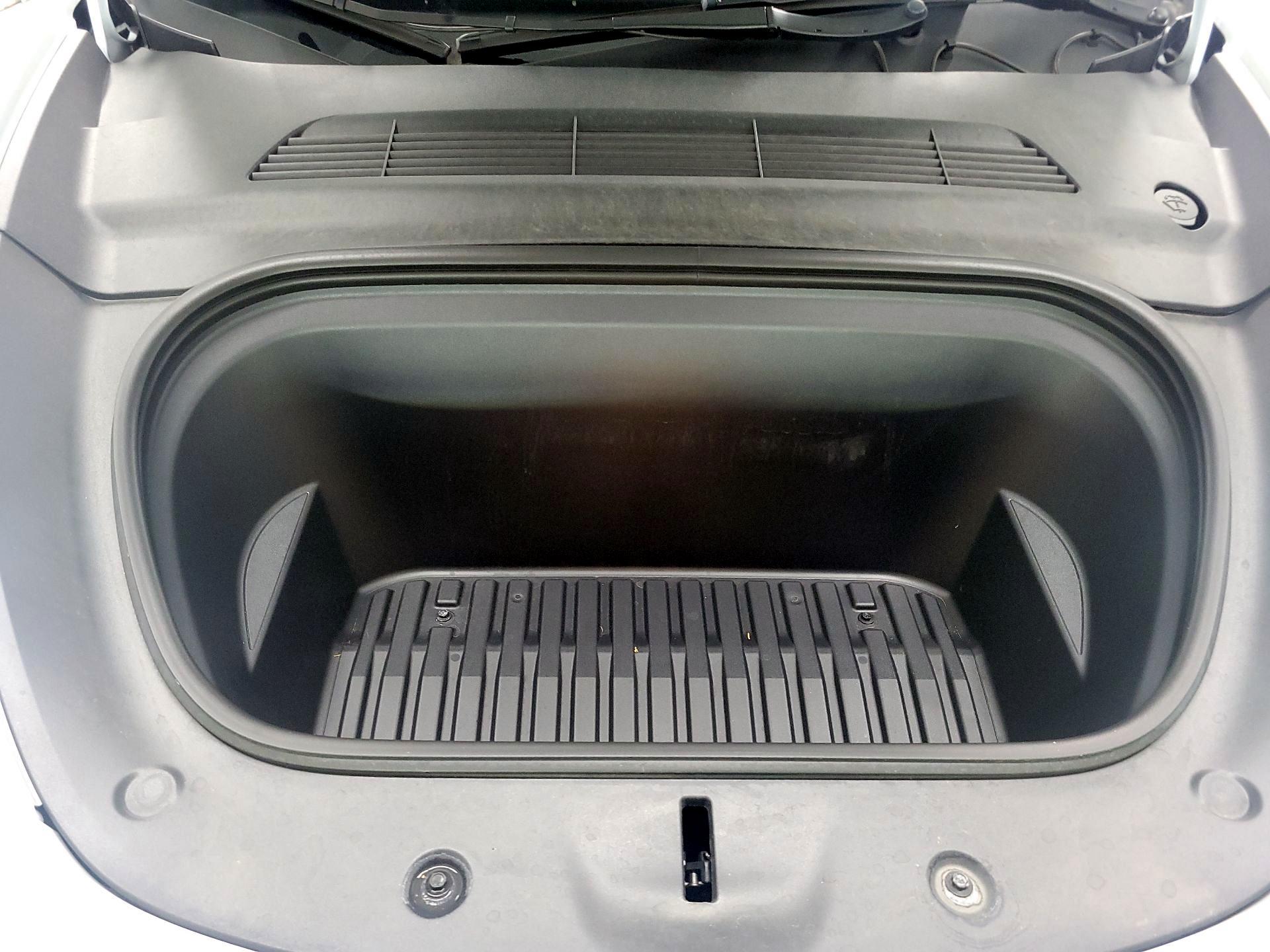 Thumbnail: 2024 Tesla Model Y - 17