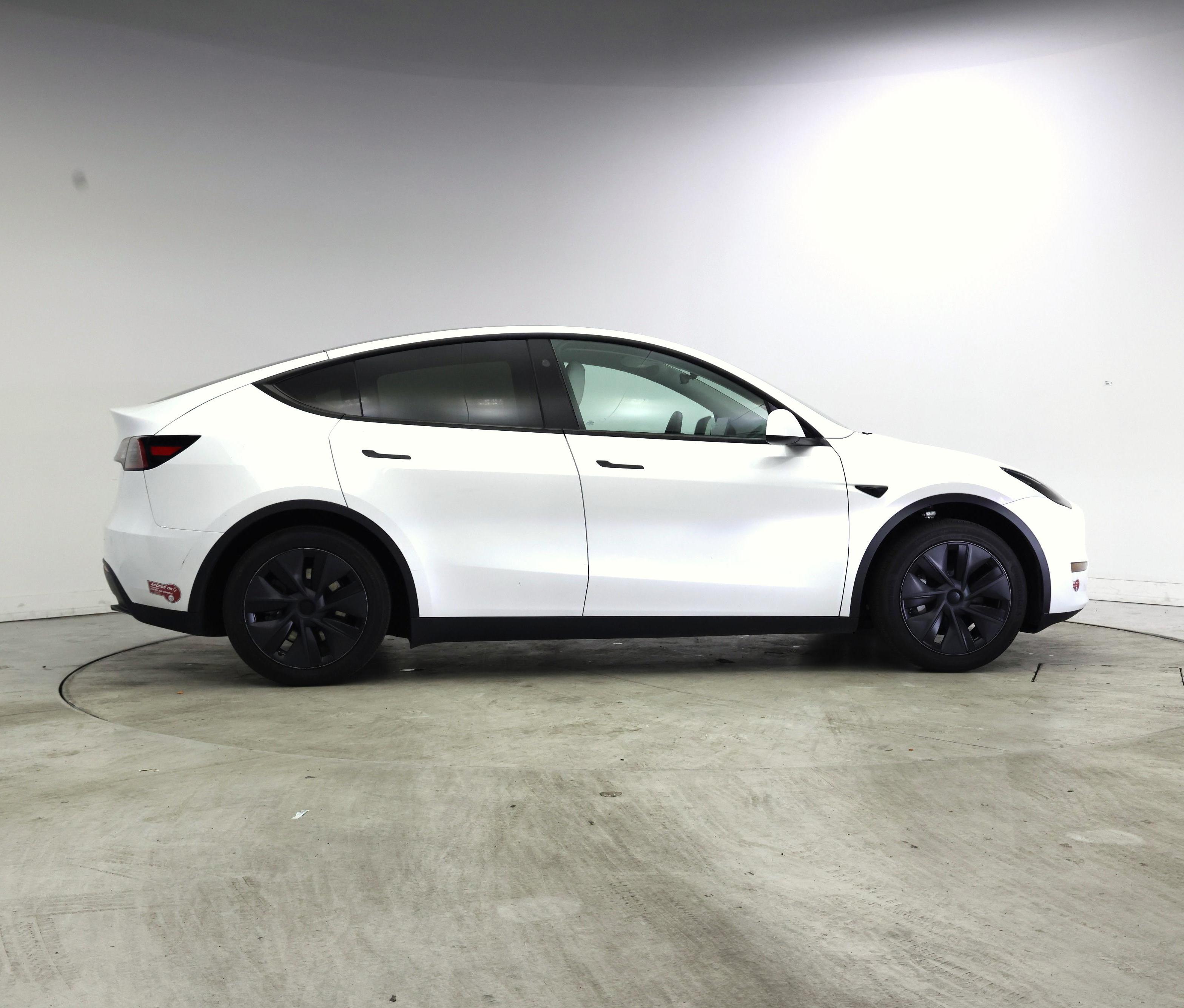 Thumbnail: 2024 Tesla Model Y - 7