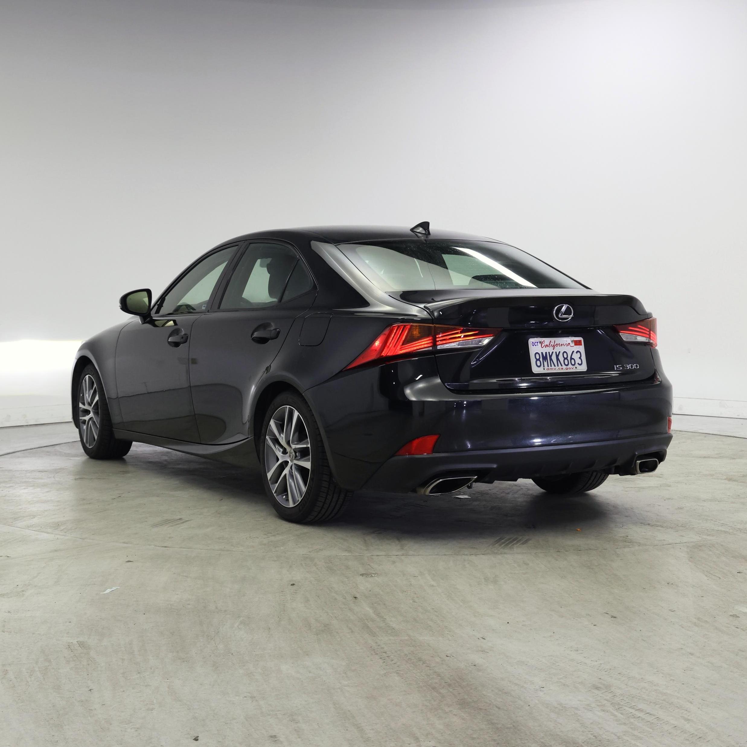 Thumbnail: 2019 Lexus IS - 2