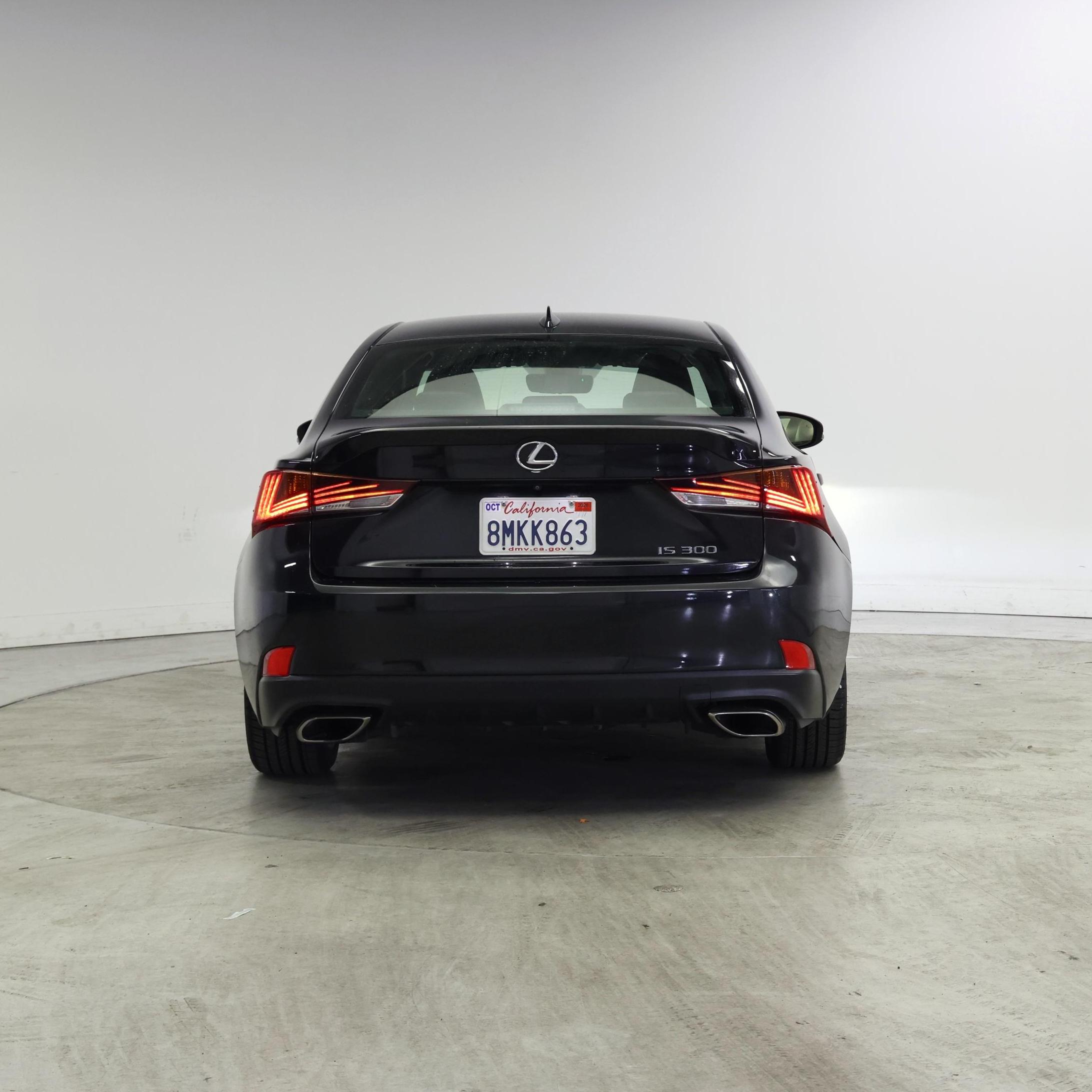 Thumbnail: 2019 Lexus IS - 6