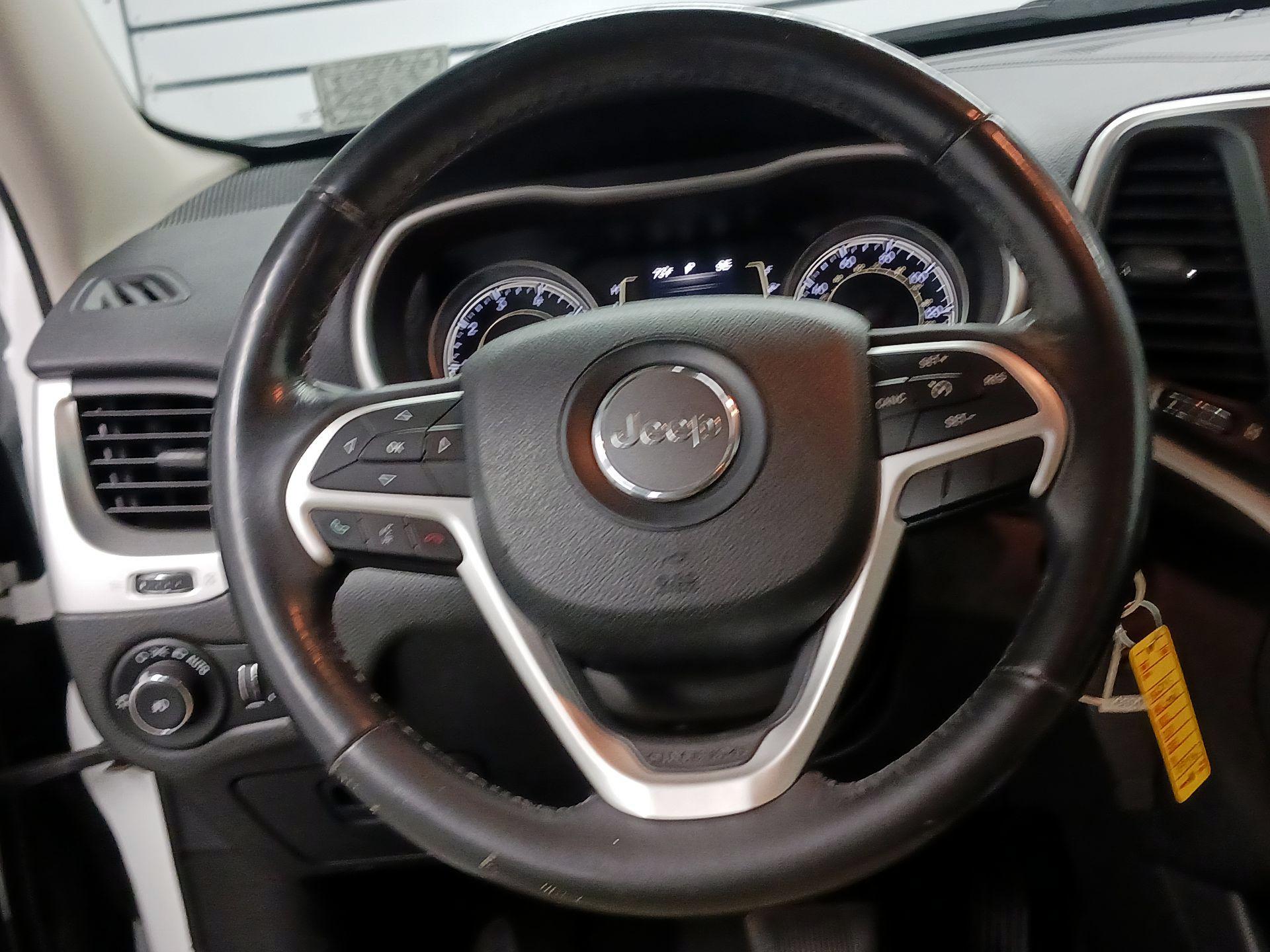 Thumbnail: 2015 Jeep Cherokee - 10