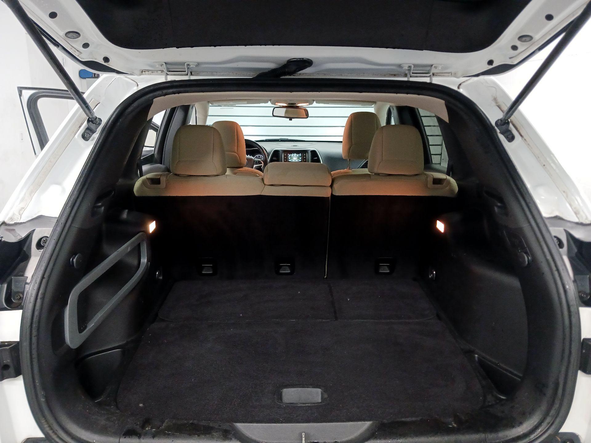 Thumbnail: 2015 Jeep Cherokee - 20