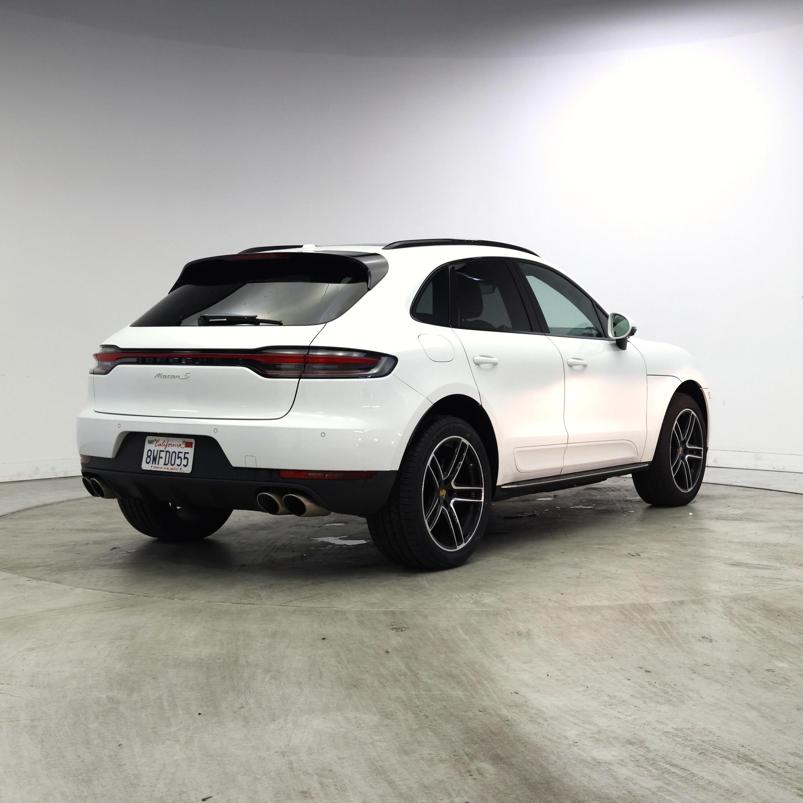 Thumbnail: 2021 Porsche Macan - 8