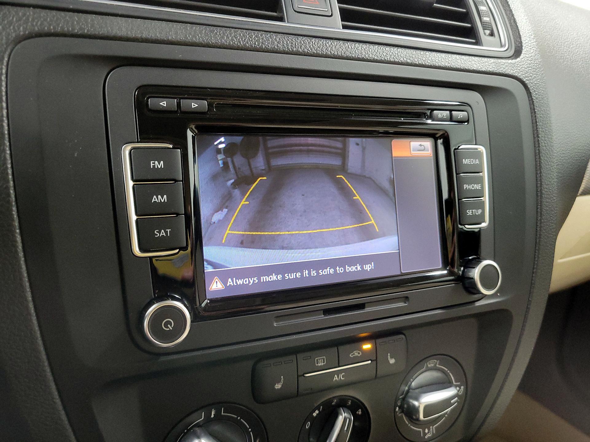 Thumbnail: 2015 Volkswagen Jetta - 14