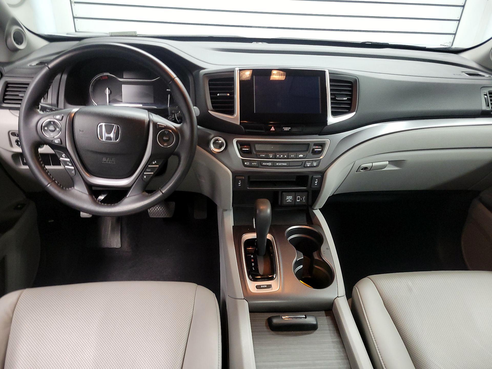 Thumbnail: 2017 Honda Ridgeline - 9