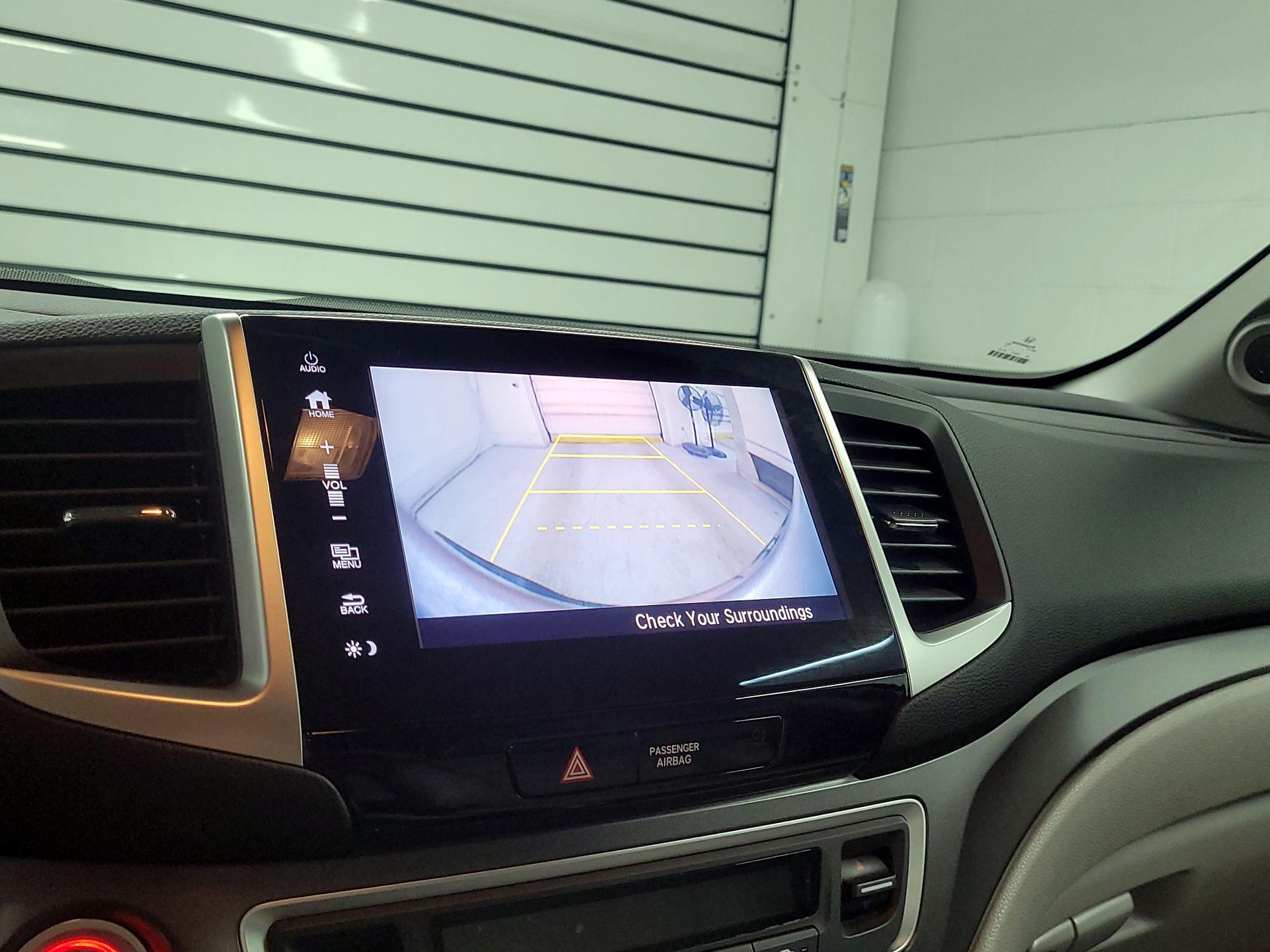 Thumbnail: 2017 Honda Ridgeline - 14