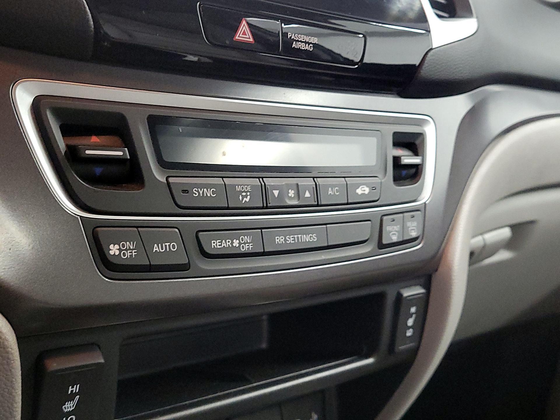 Thumbnail: 2017 Honda Ridgeline - 16