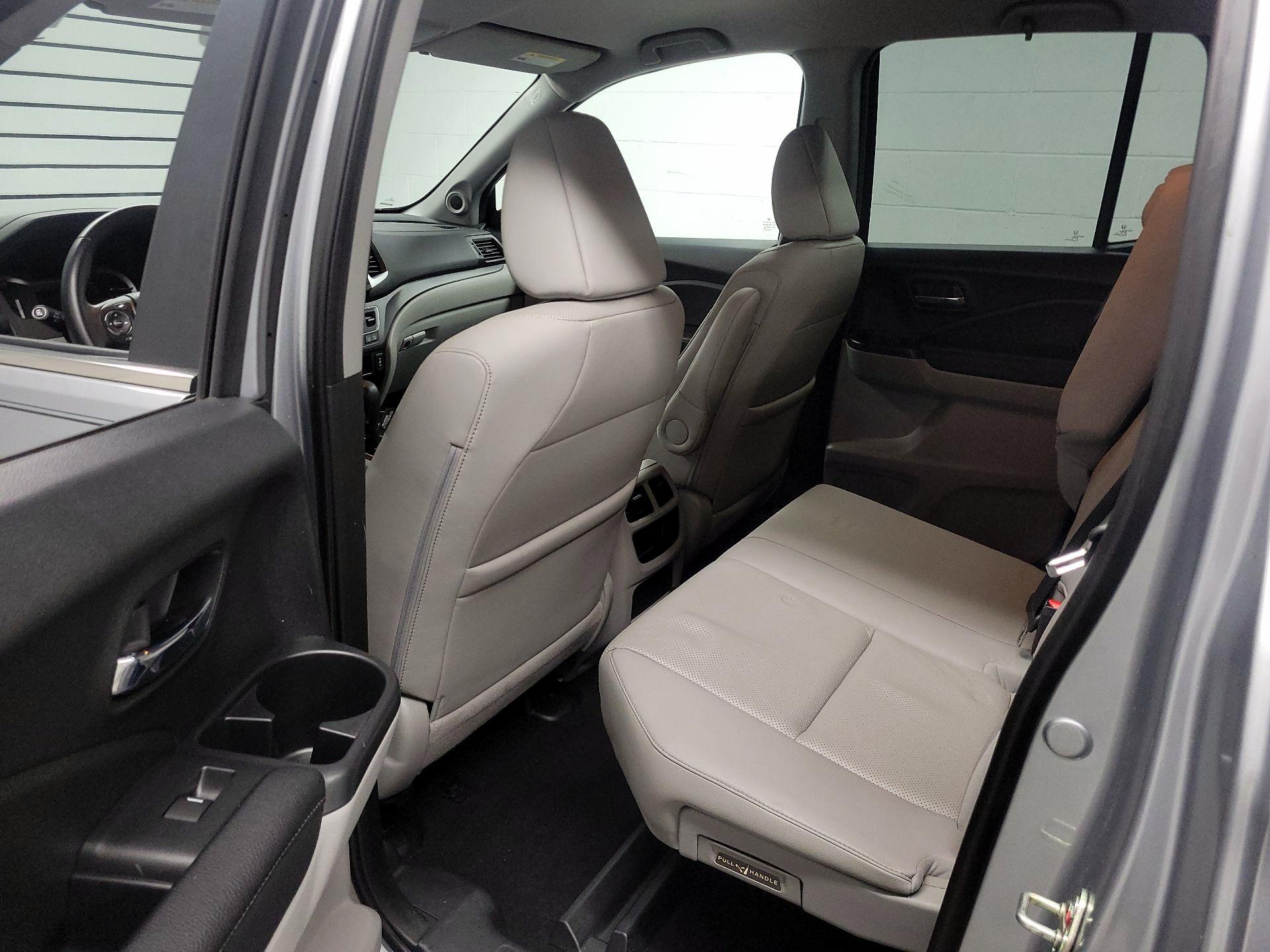 Thumbnail: 2017 Honda Ridgeline - 19