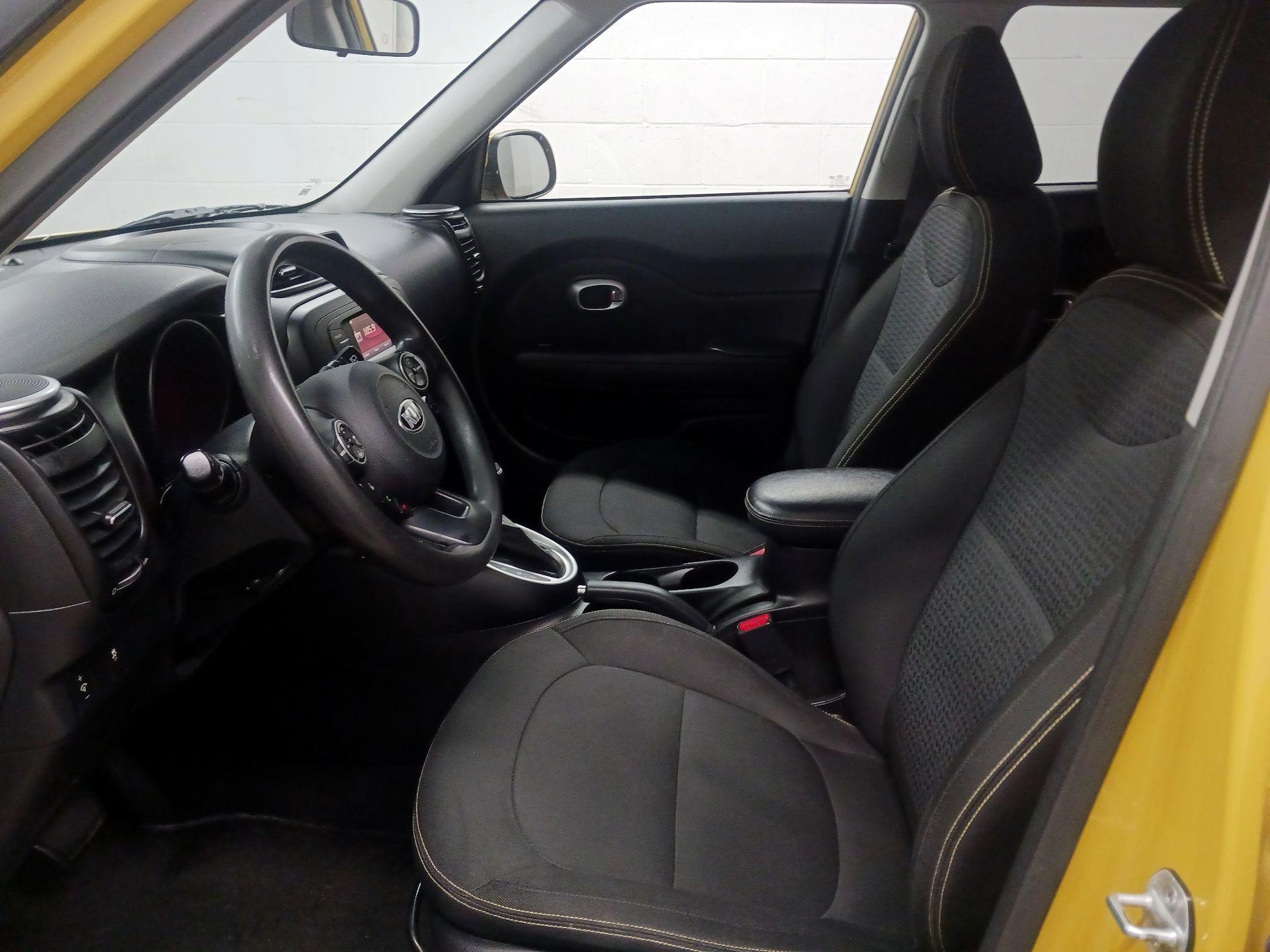 Thumbnail: 2014 Kia Soul - 11