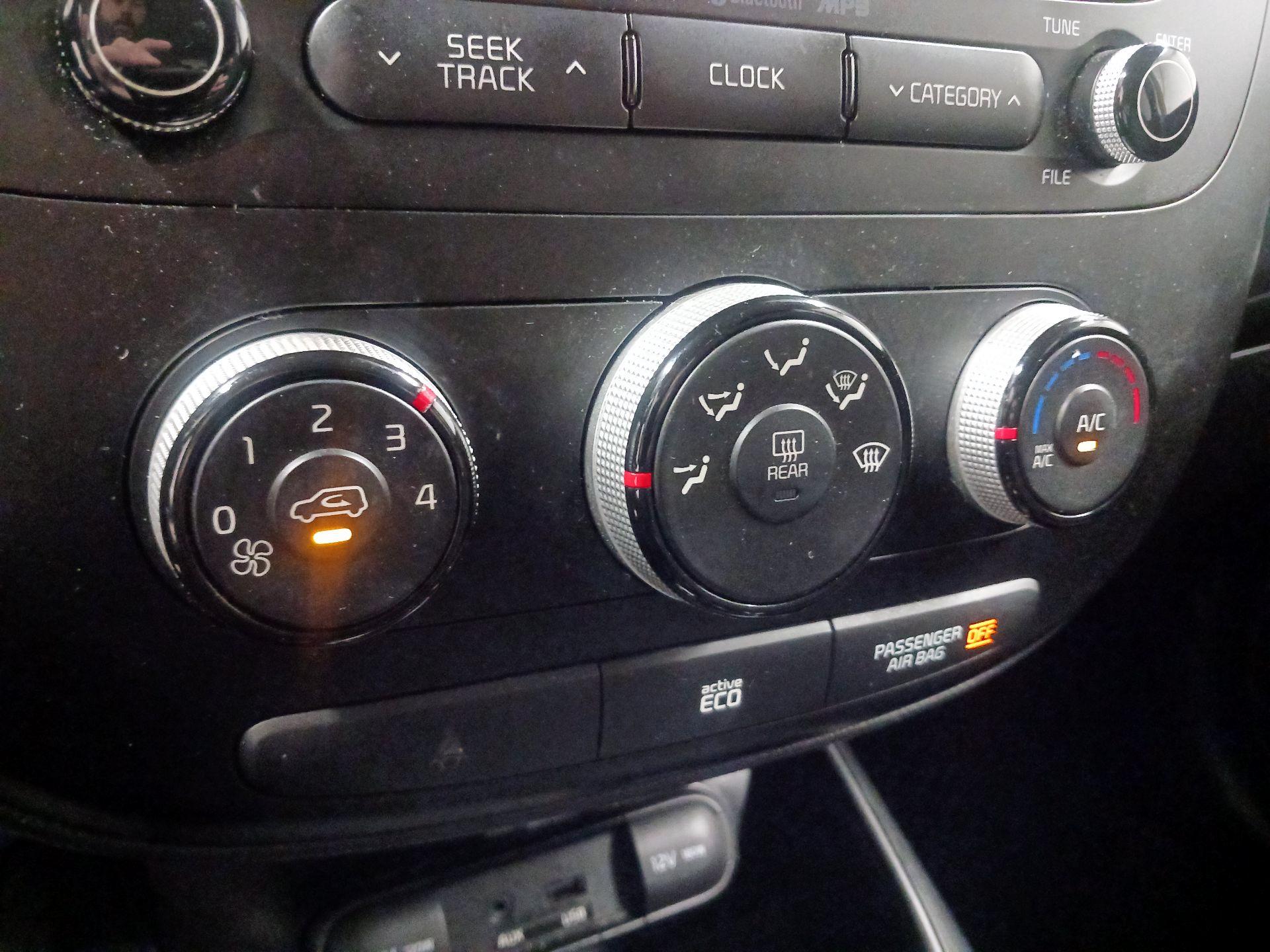 Thumbnail: 2014 Kia Soul - 16