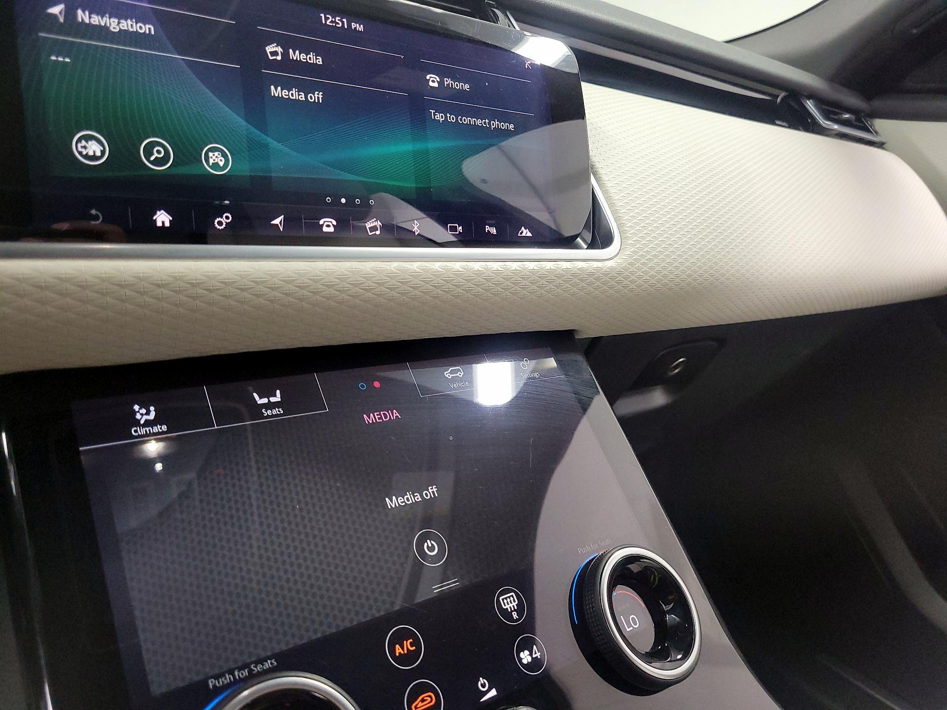 Thumbnail: 2018 Land Rover Range Rover Velar - 14