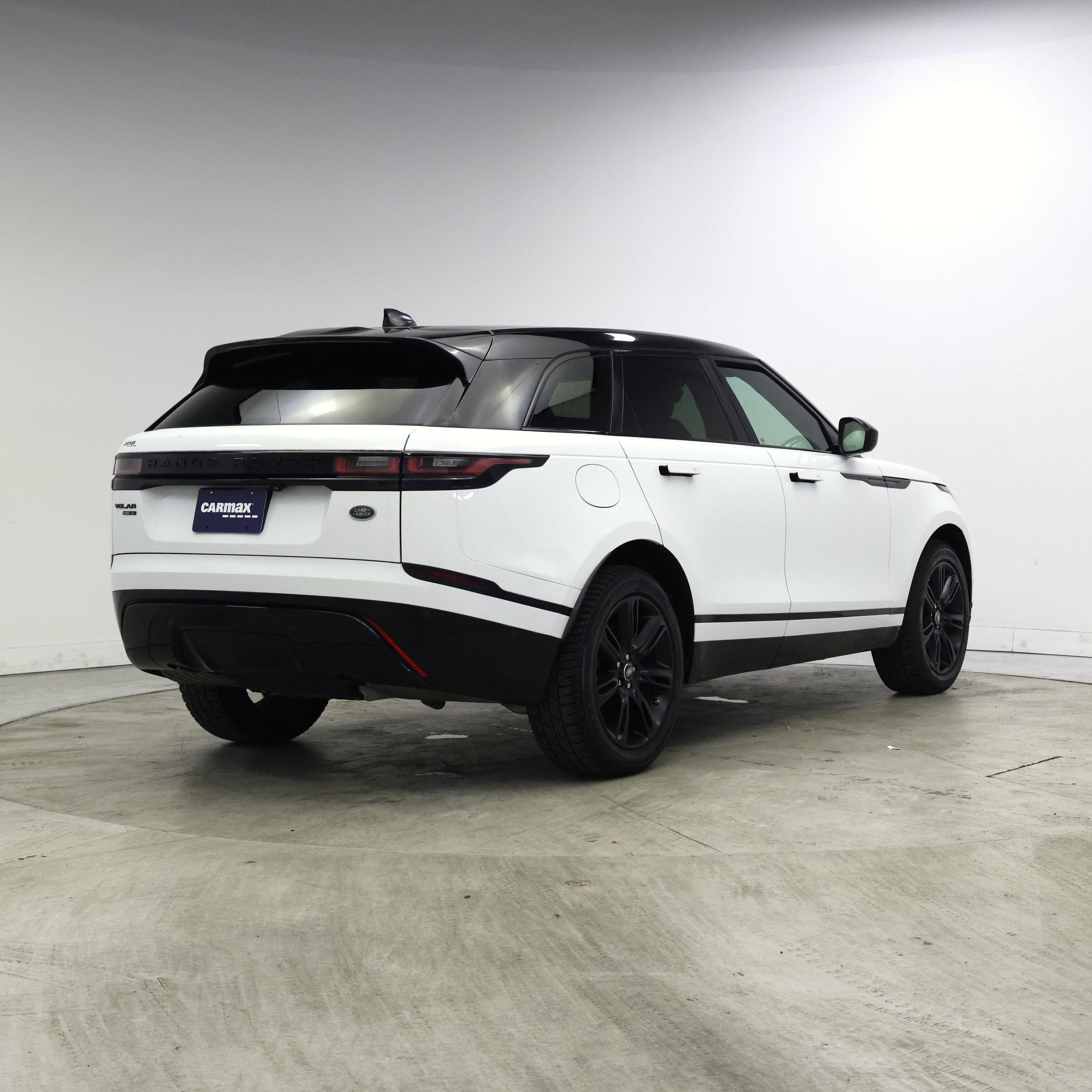 Thumbnail: 2018 Land Rover Range Rover Velar - 8