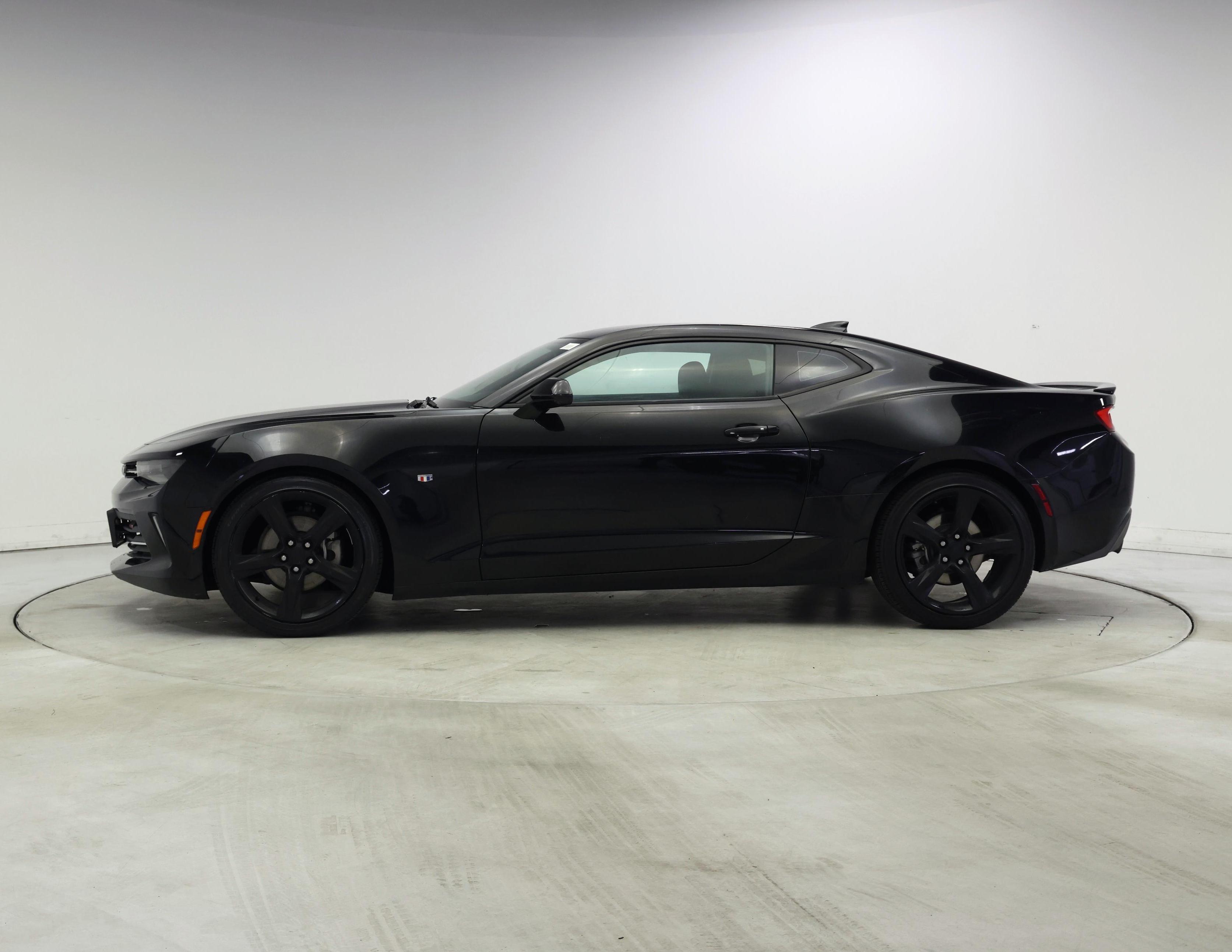 Thumbnail: 2017 Chevrolet Camaro - 3