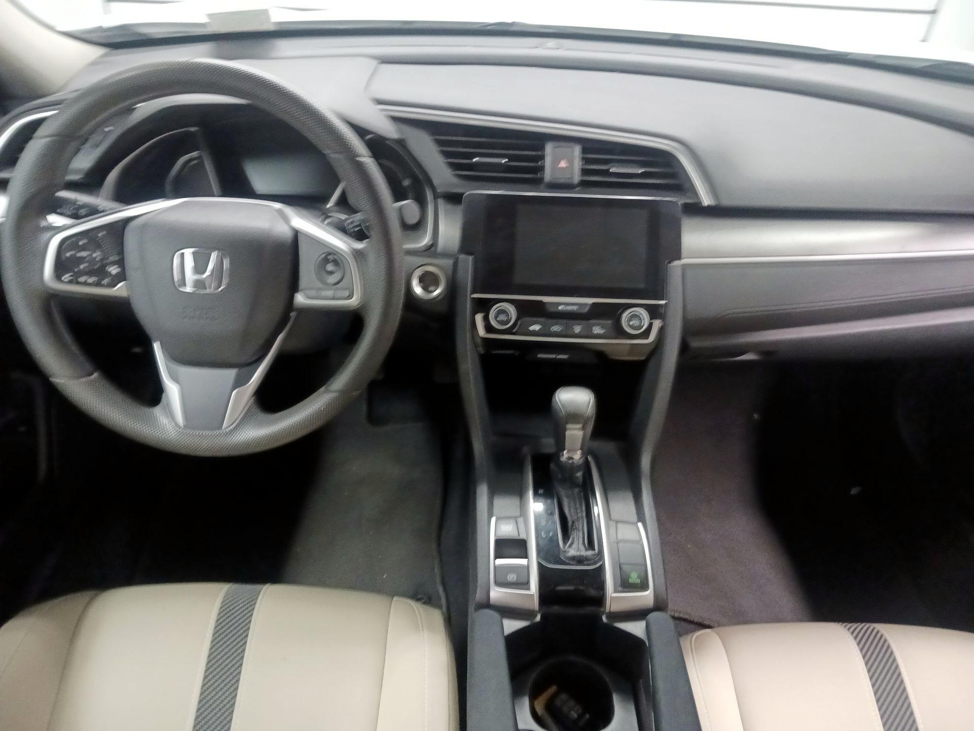 Thumbnail: 2018 Honda Civic - 9