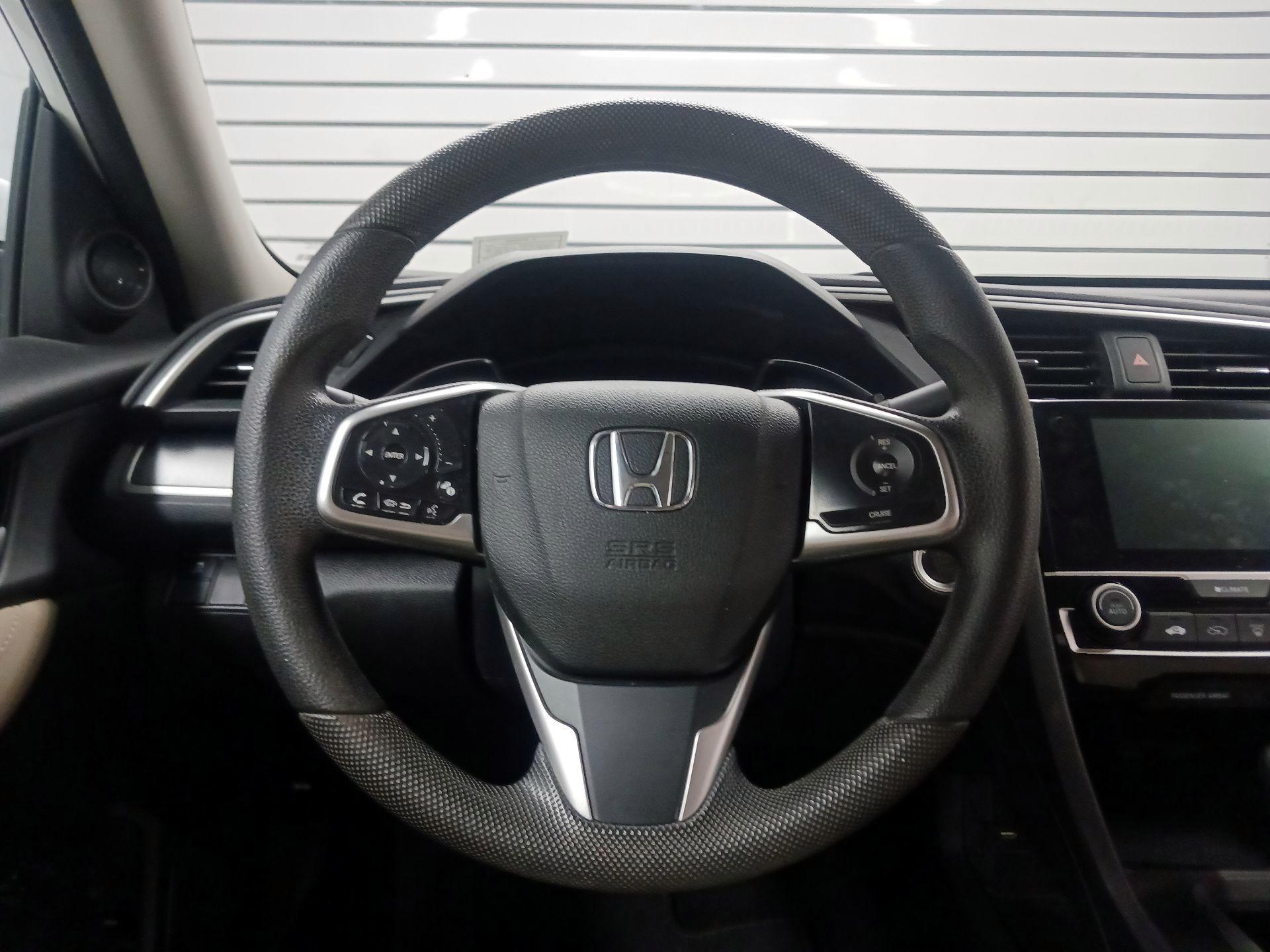 Thumbnail: 2018 Honda Civic - 10