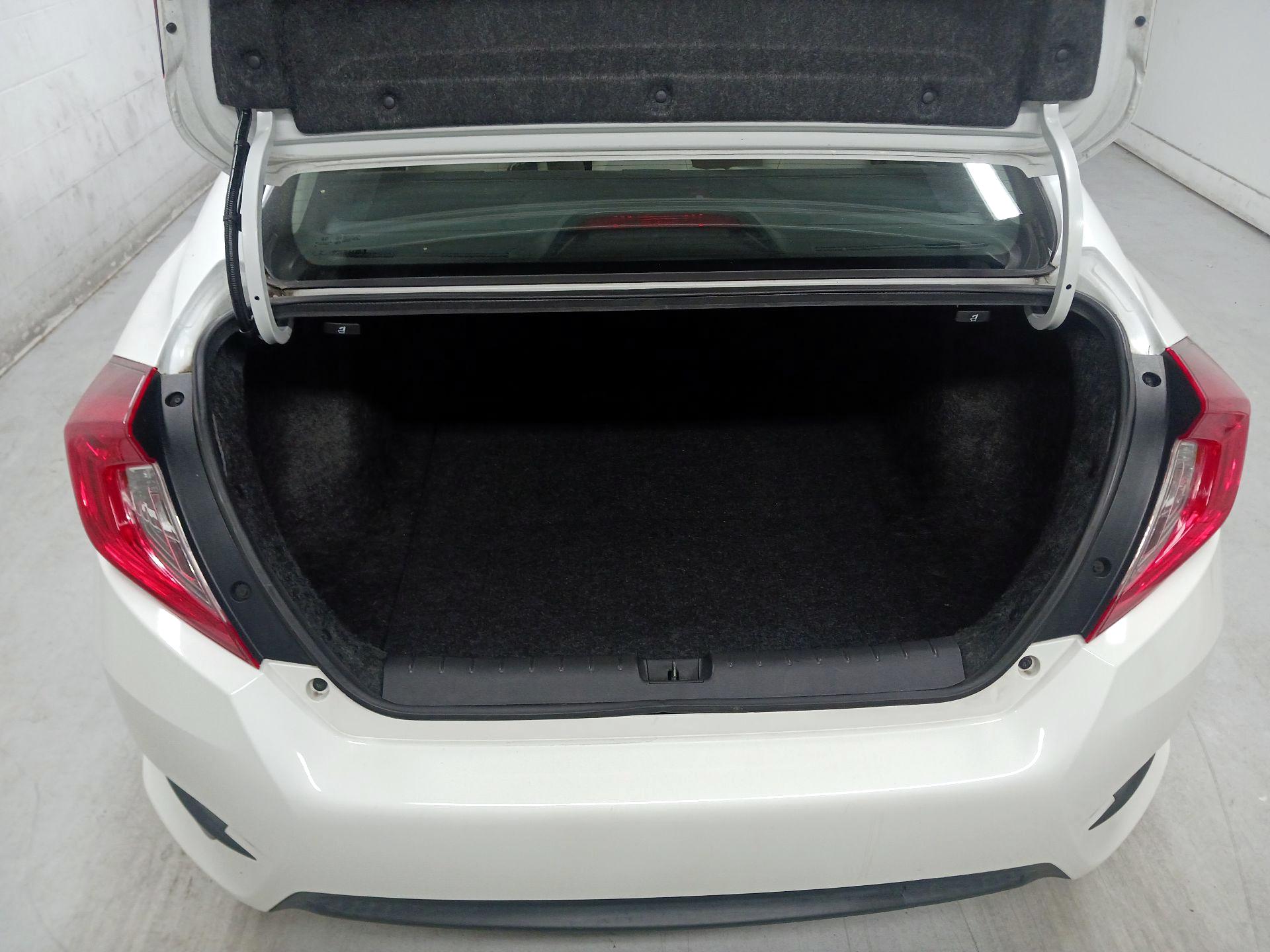 Thumbnail: 2018 Honda Civic - 17