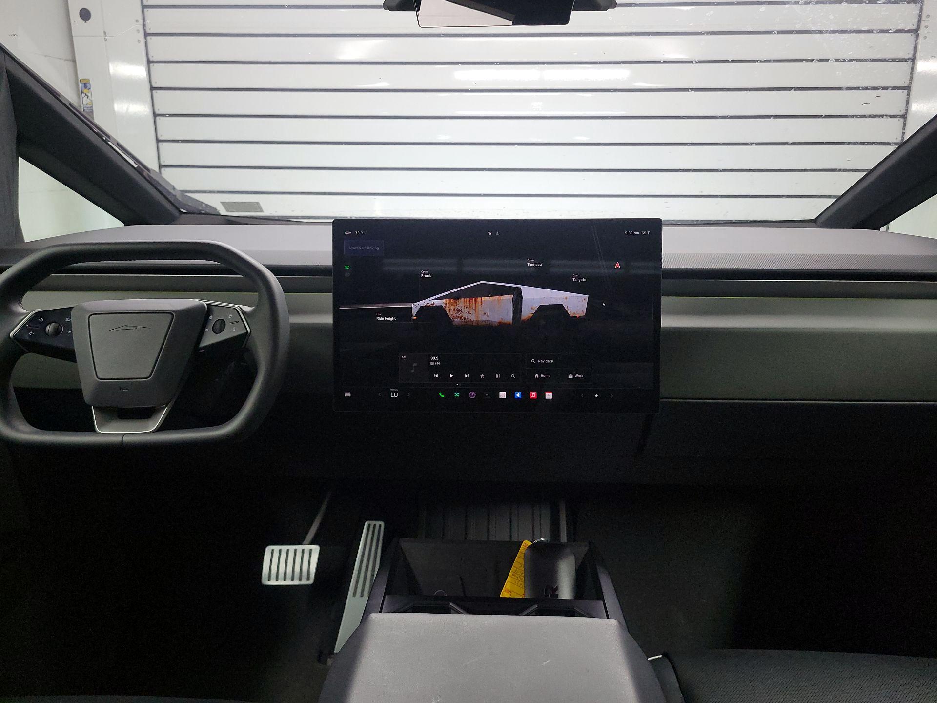 Thumbnail: 2024 Tesla Cybertruck - 9