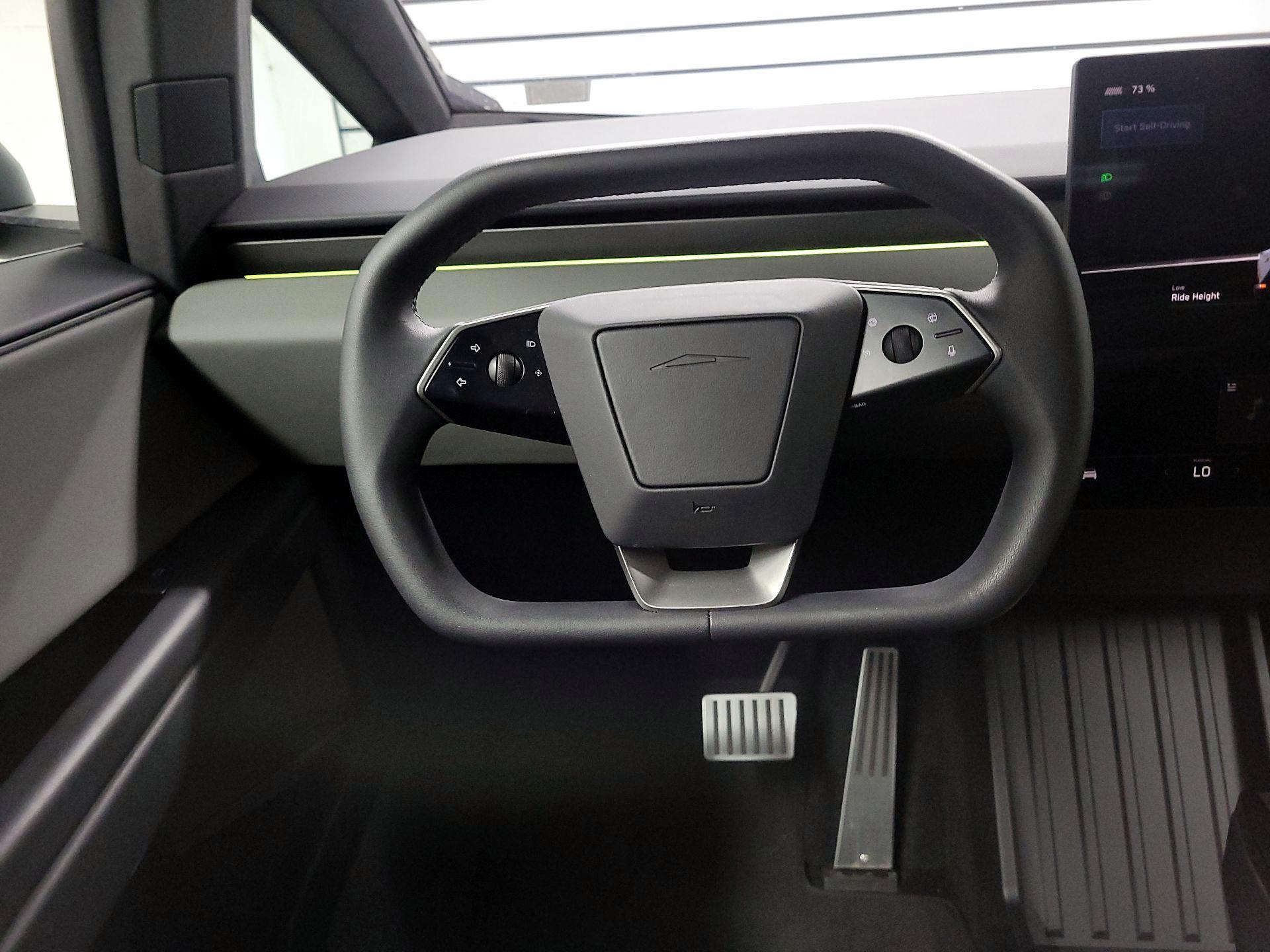 Thumbnail: 2024 Tesla Cybertruck - 10