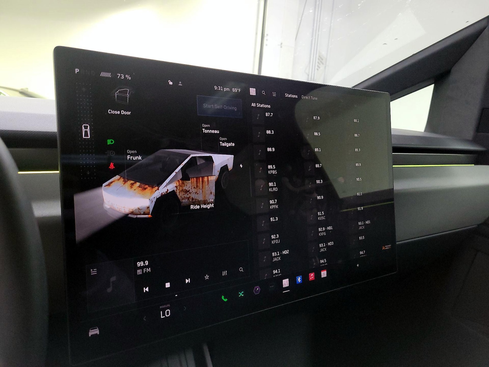 2024 Tesla Cybertruck Base - Photo 5
